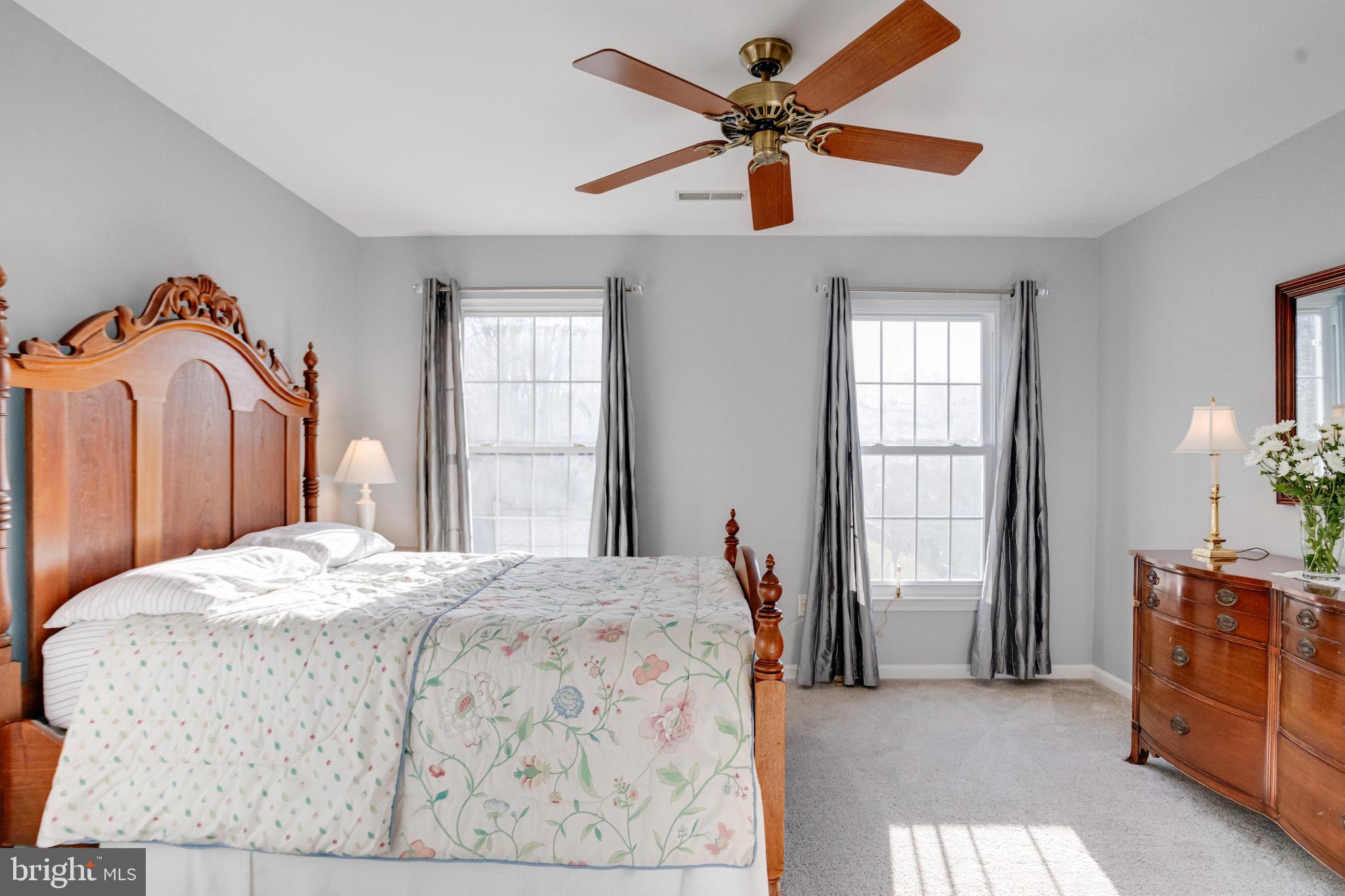 RIVERWALK - Residential