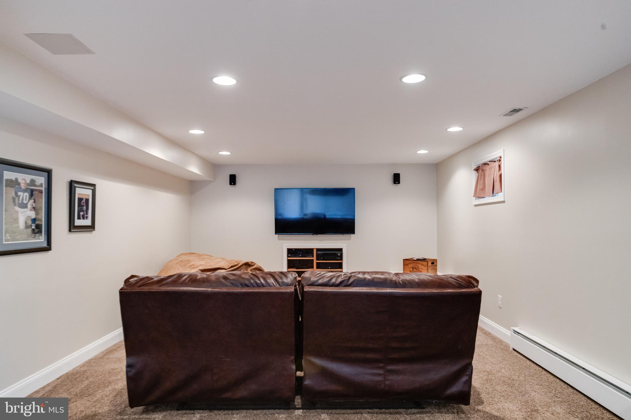 RIVERWALK - Residential