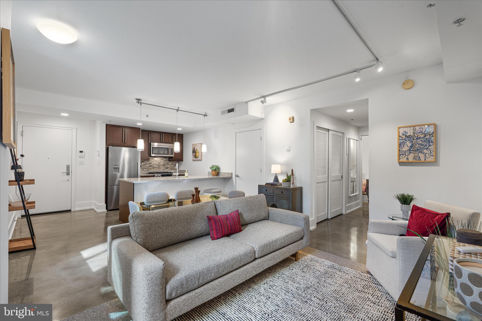 2818 CONNECTICUT AVENUE NW 104