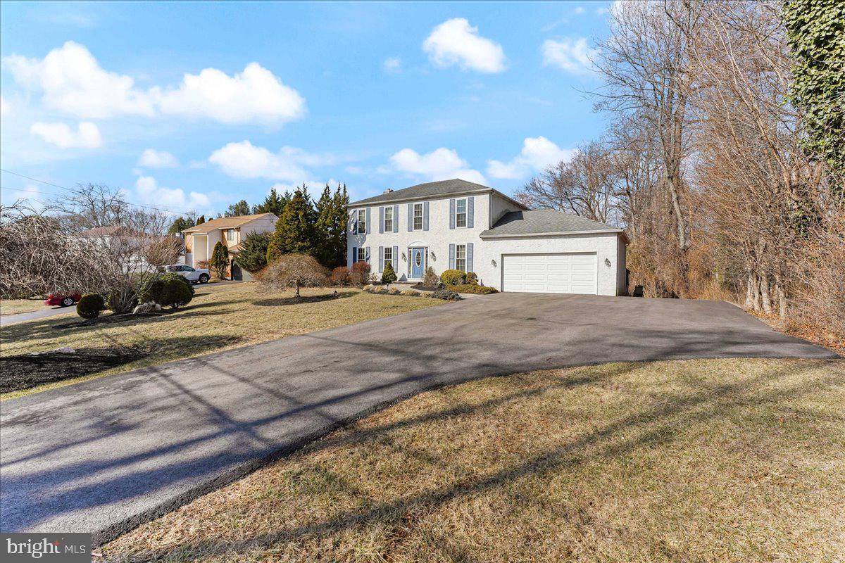 HOLLY HOUSE - Residential