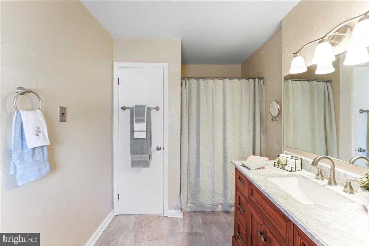 HOLLY HOUSE - Residential