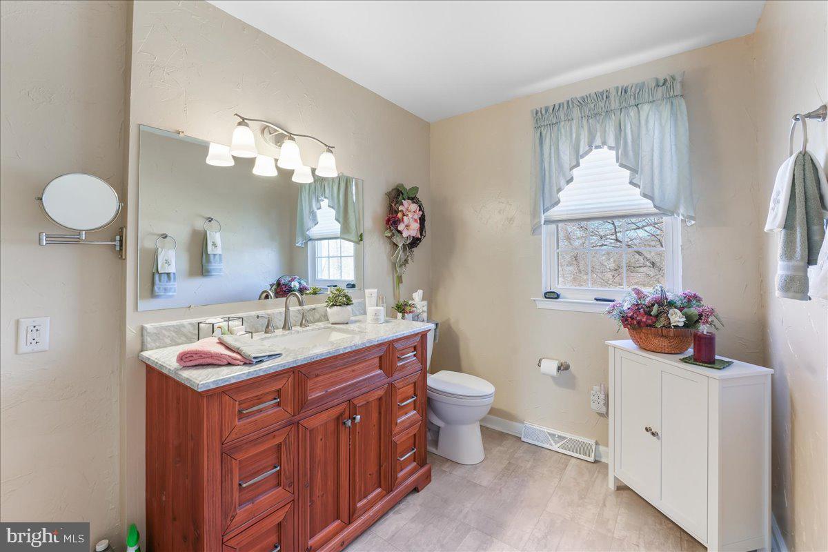 HOLLY HOUSE - Residential