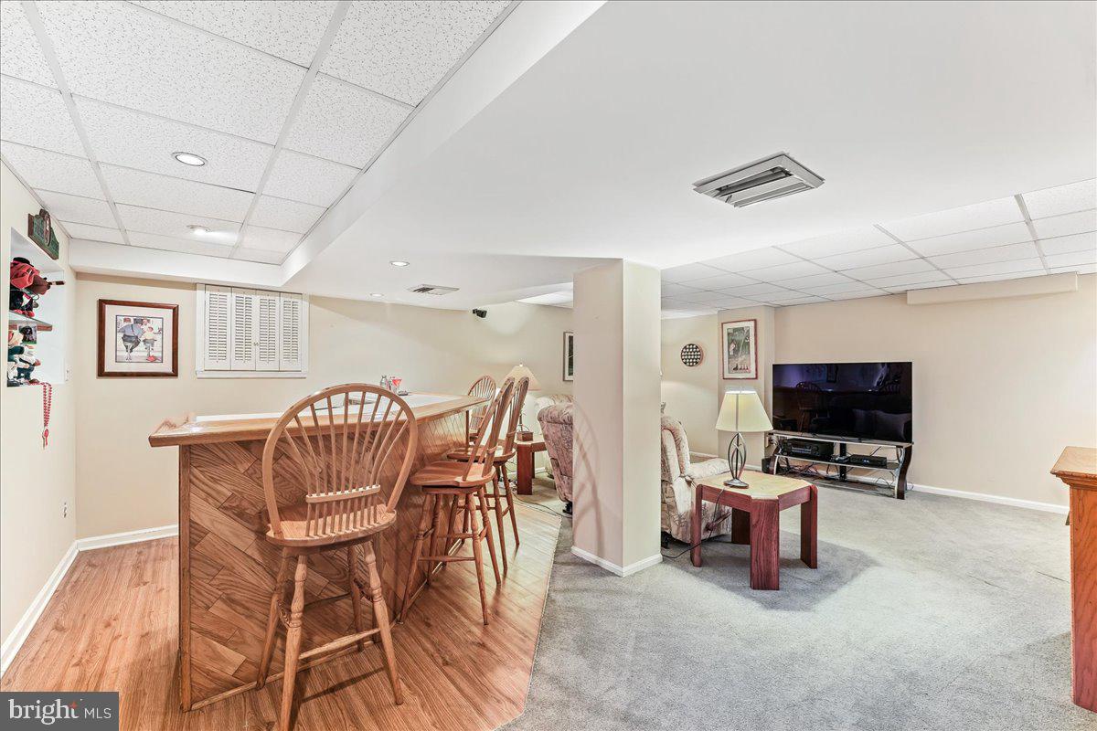 HOLLY HOUSE - Residential