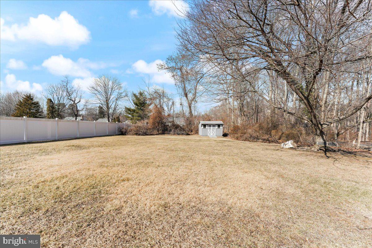 HOLLY HOUSE - Residential