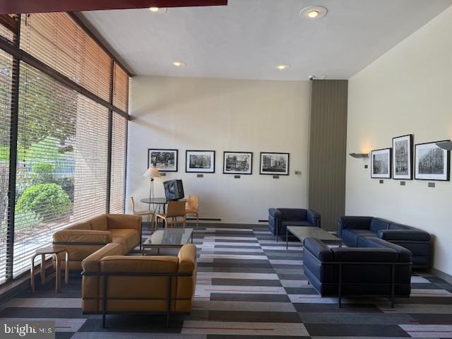 1711 MASSACHUSETTS AVENUE NW 301