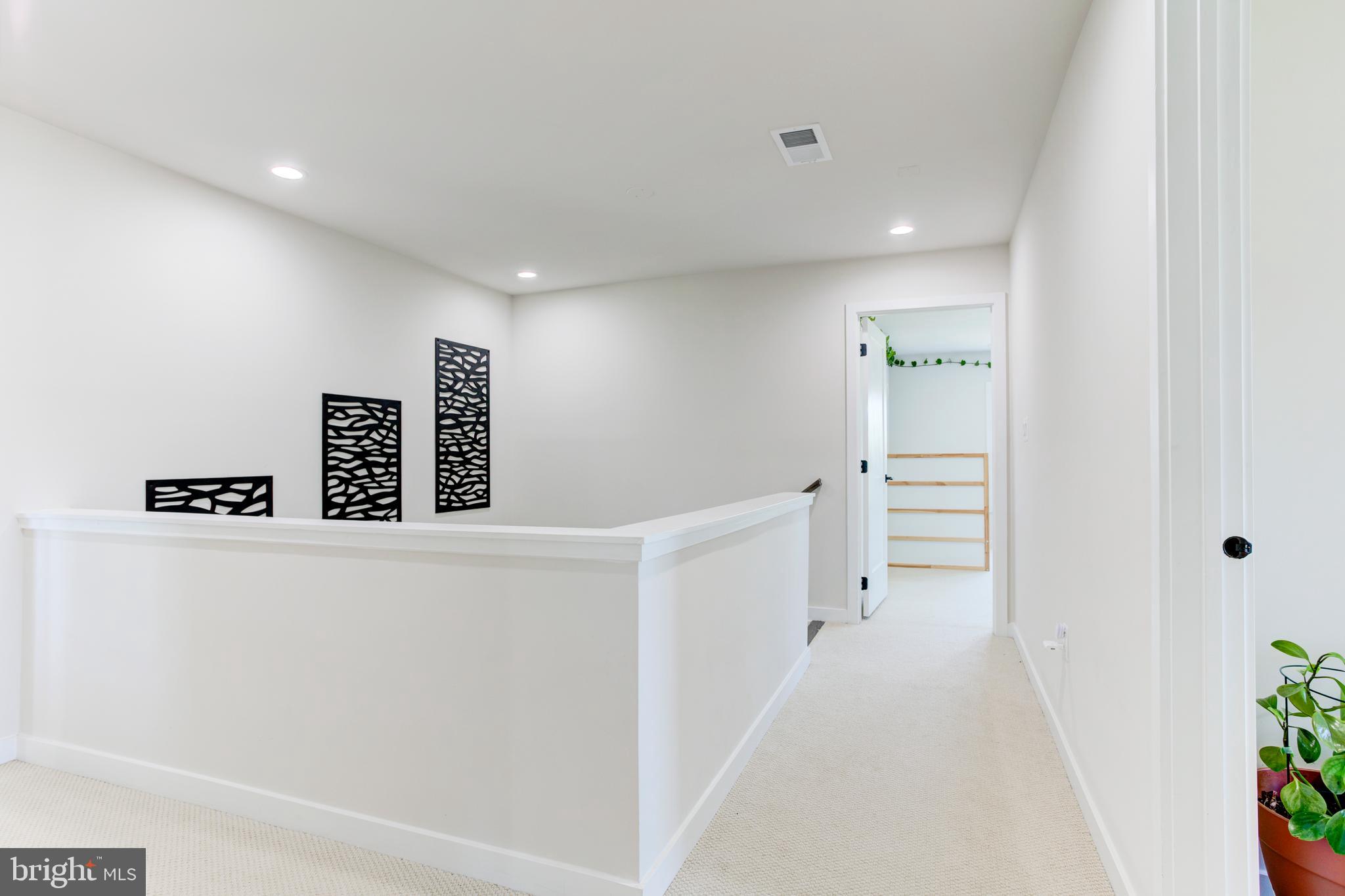 LENAH MILL - THE PARKER - Residential Lease