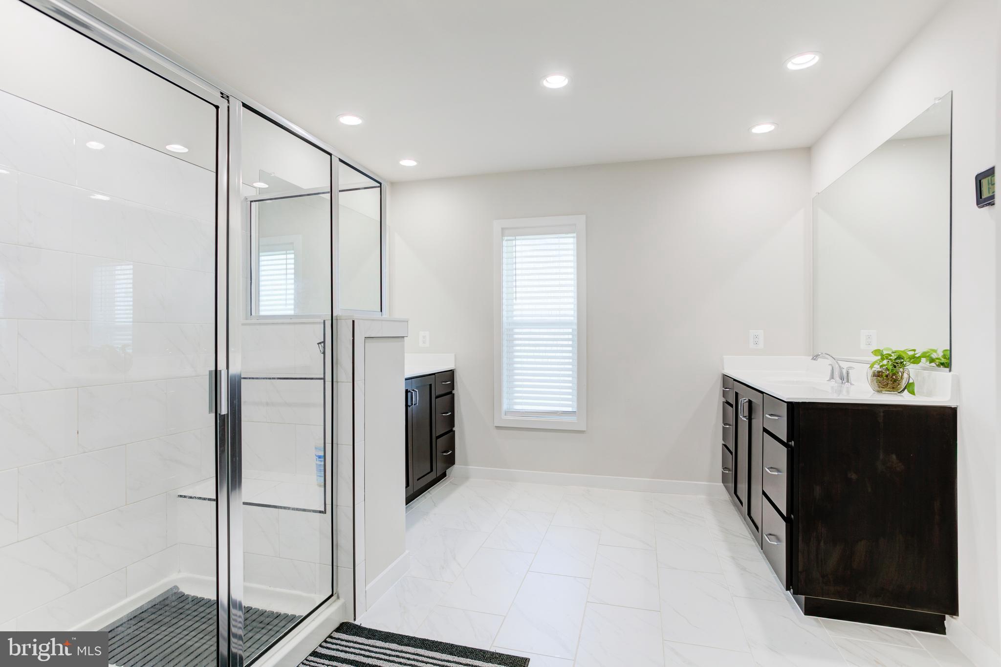 LENAH MILL - THE PARKER - Residential Lease