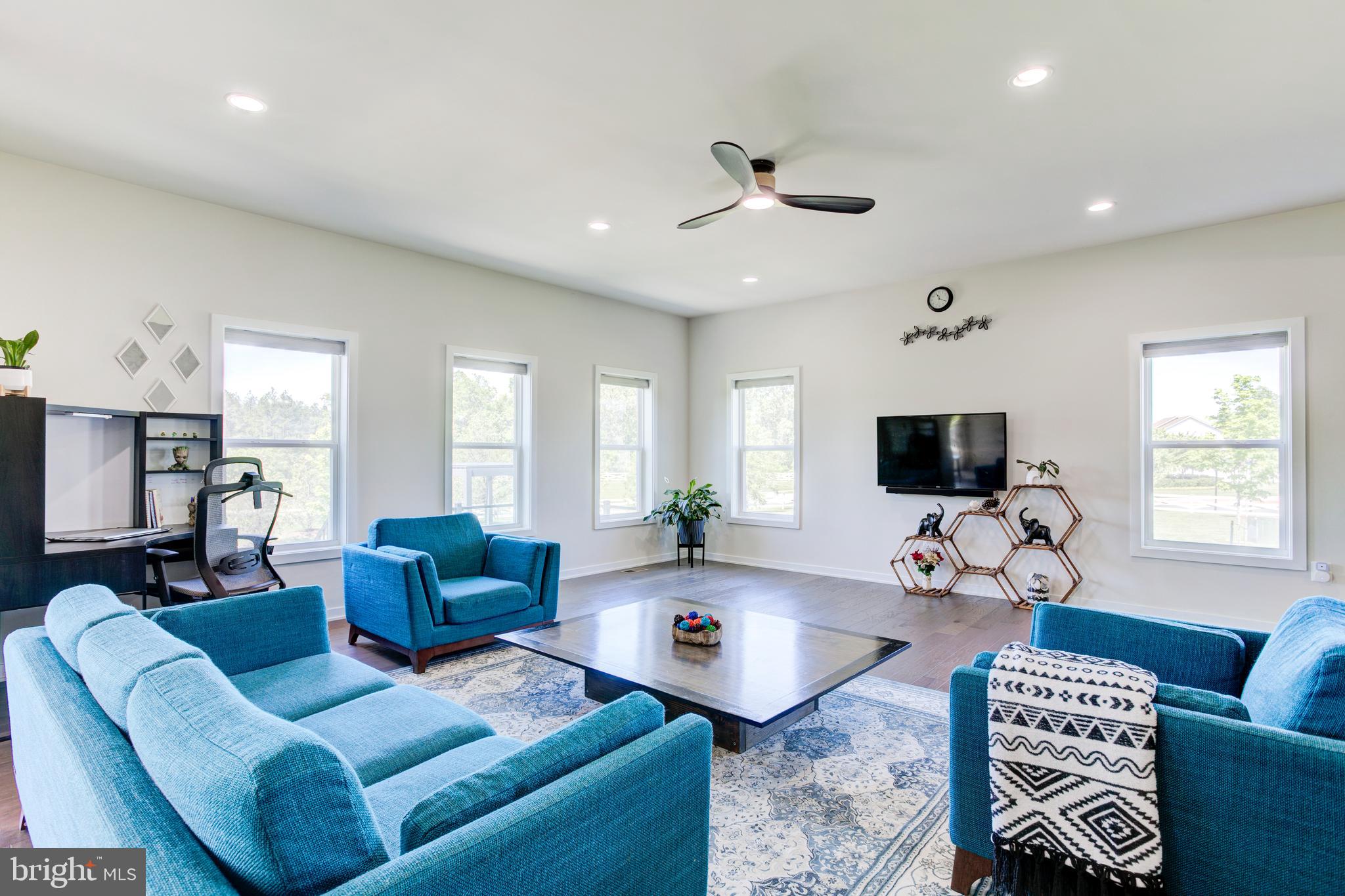 LENAH MILL - THE PARKER - Residential Lease