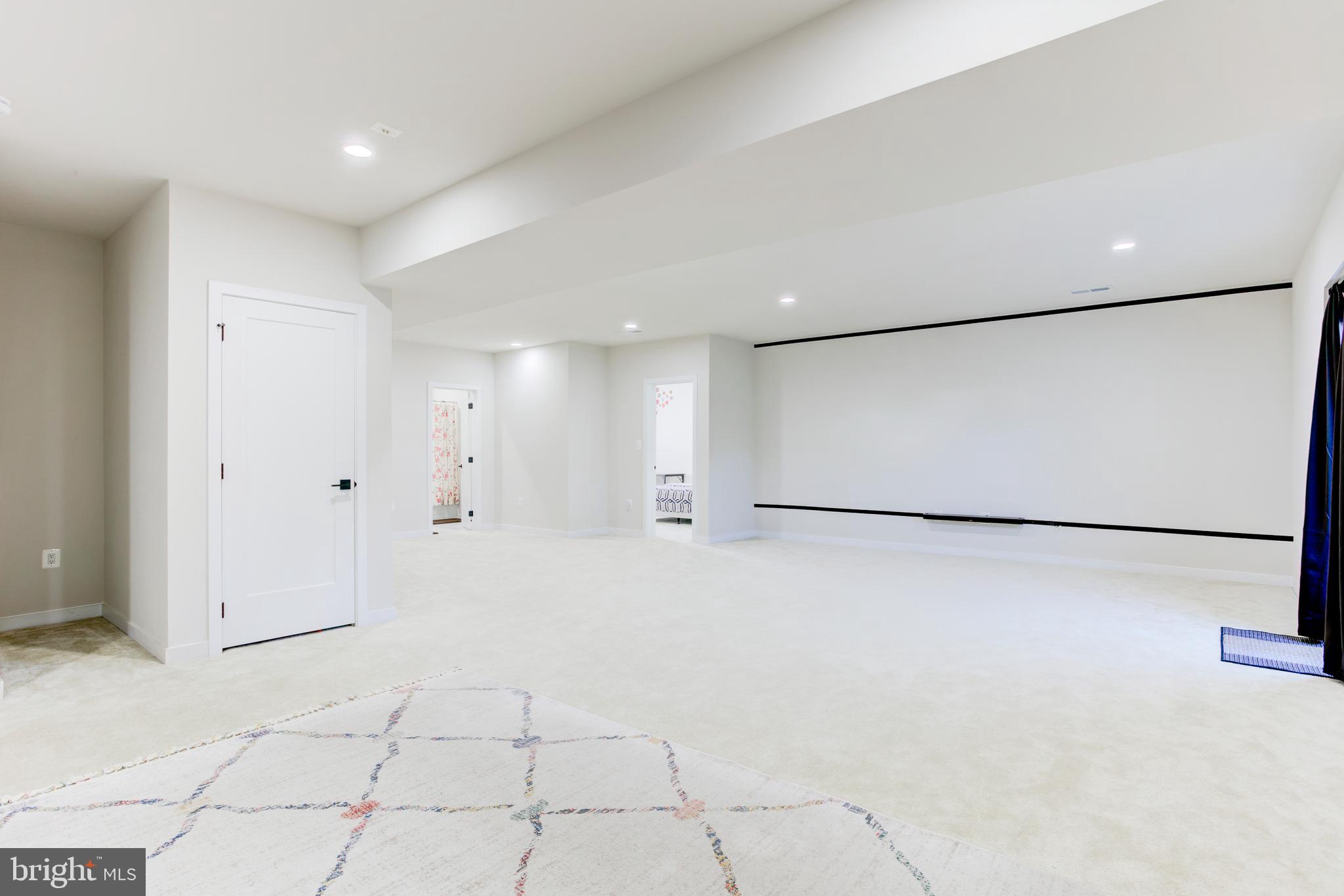 LENAH MILL - THE PARKER - Residential Lease