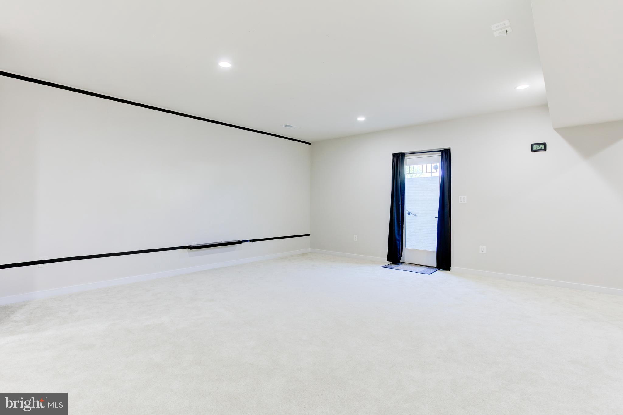 LENAH MILL - THE PARKER - Residential Lease