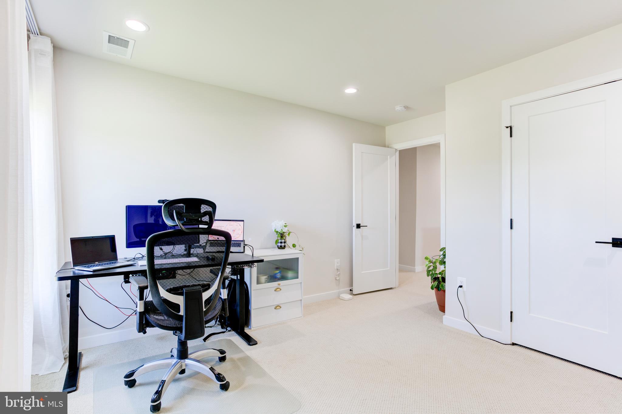 LENAH MILL - THE PARKER - Residential Lease