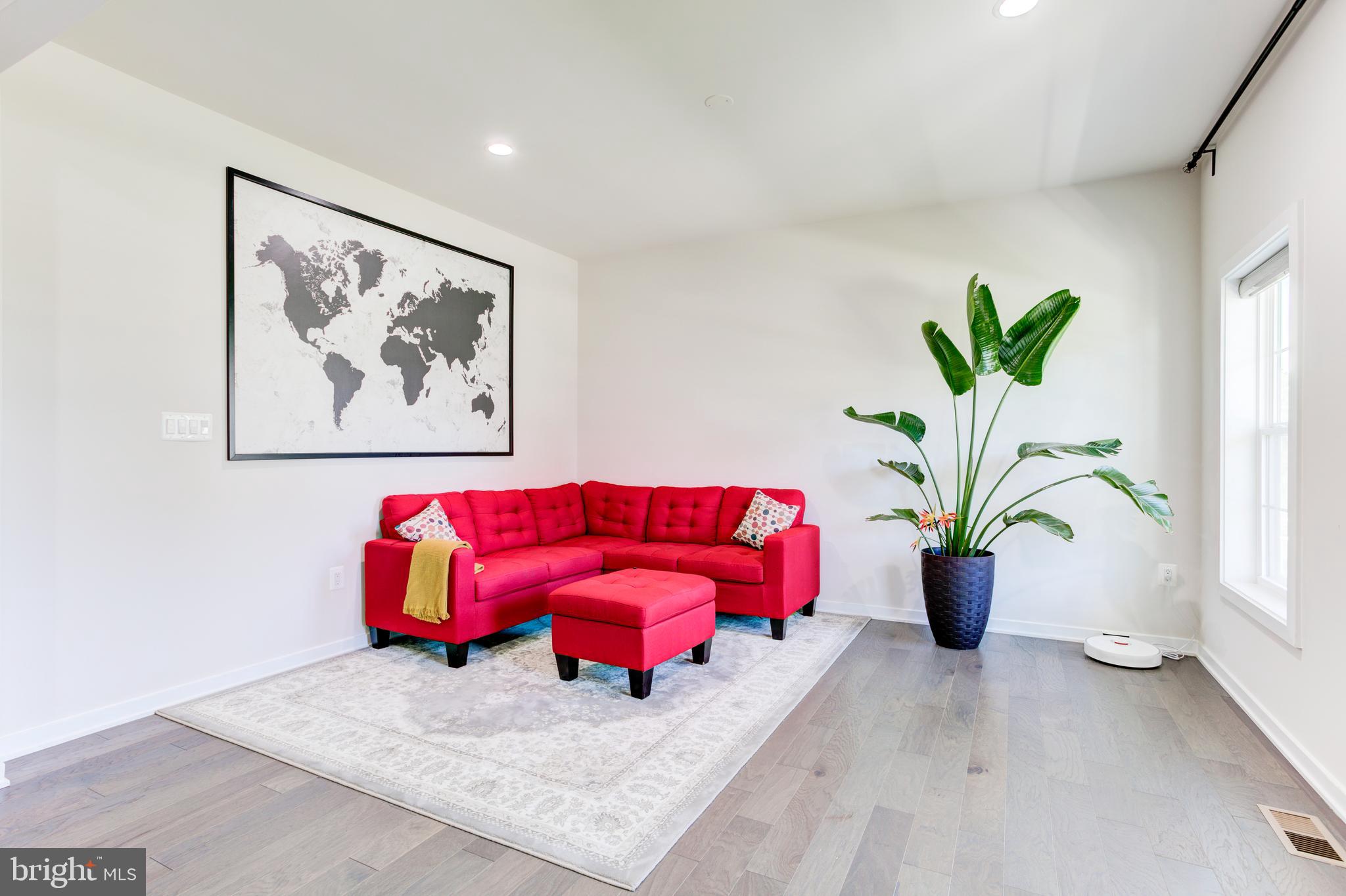 LENAH MILL - THE PARKER - Residential Lease