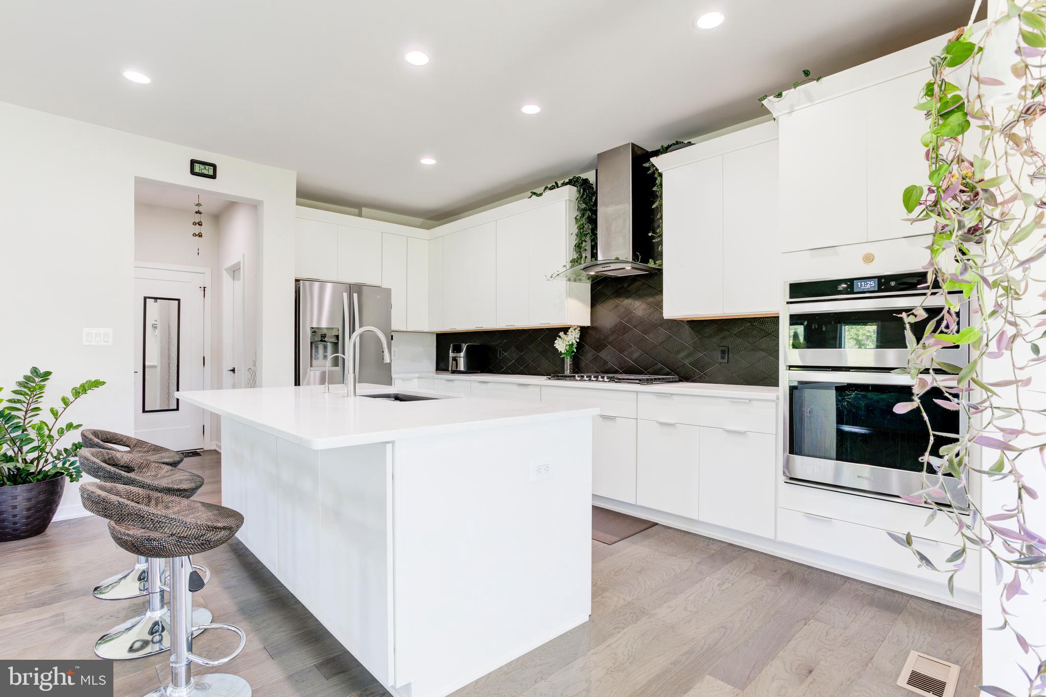 LENAH MILL - THE PARKER - Residential Lease