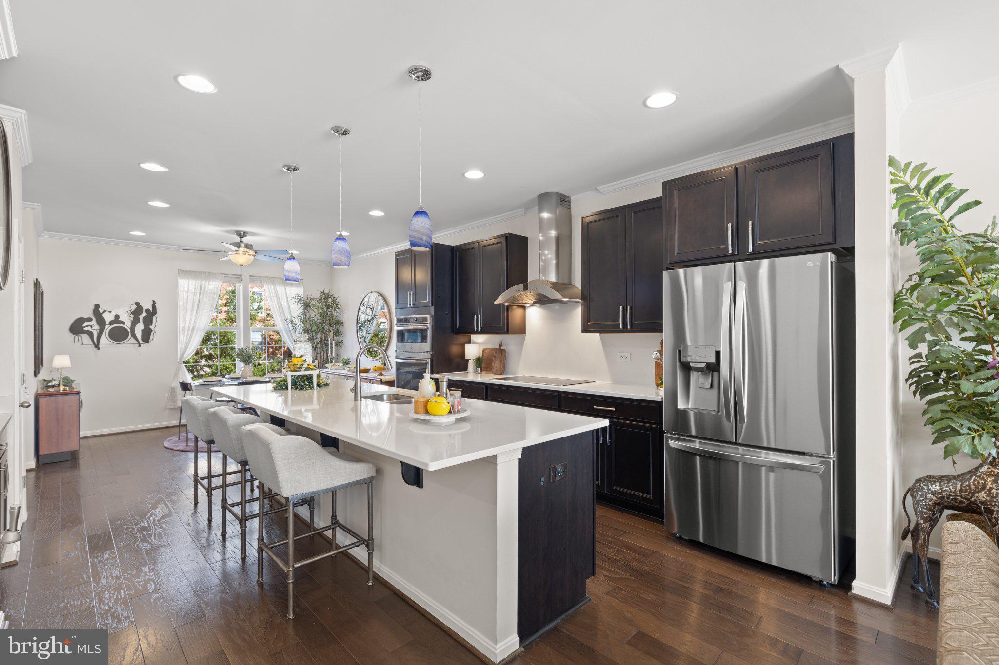 7870 CRESCENT PARK DRIVE