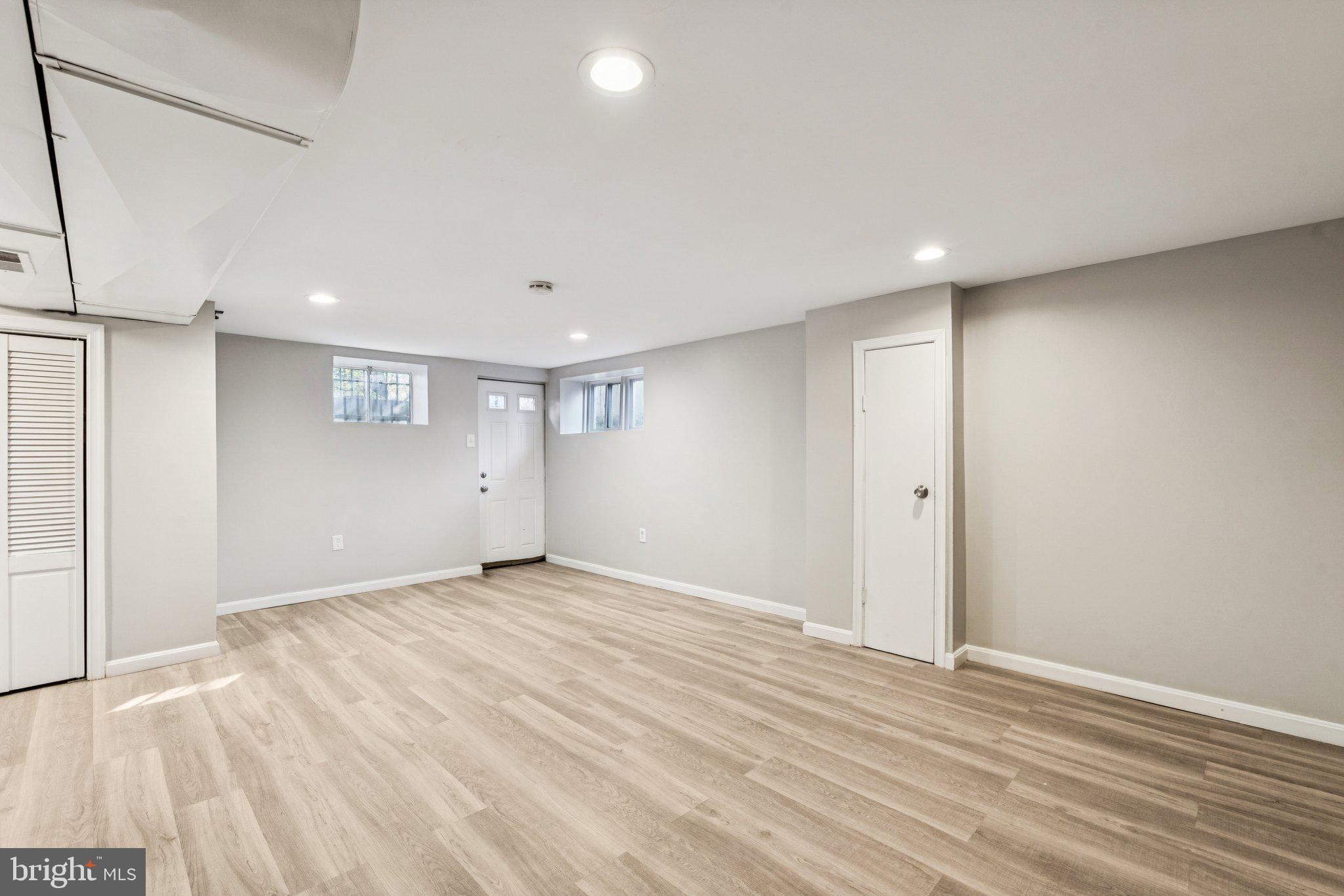 HILLCREST HEIGHTS - Residential Lease