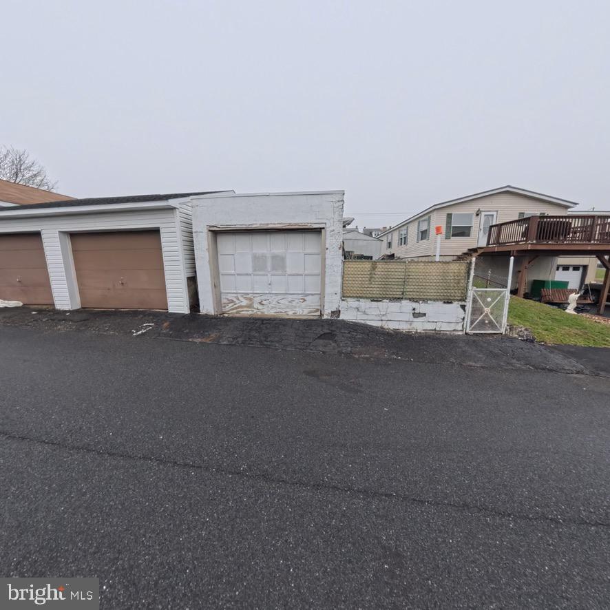 FRACKVILLE - Residential