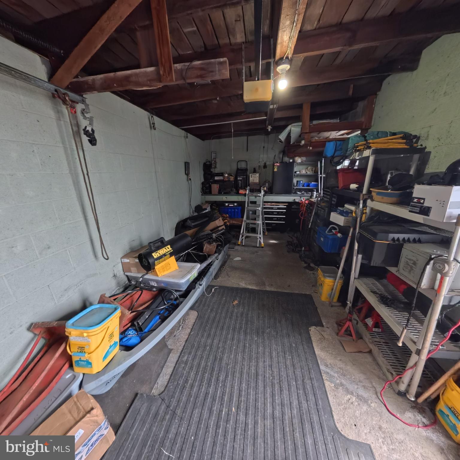 FRACKVILLE - Residential