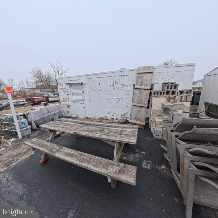 FRACKVILLE - Residential