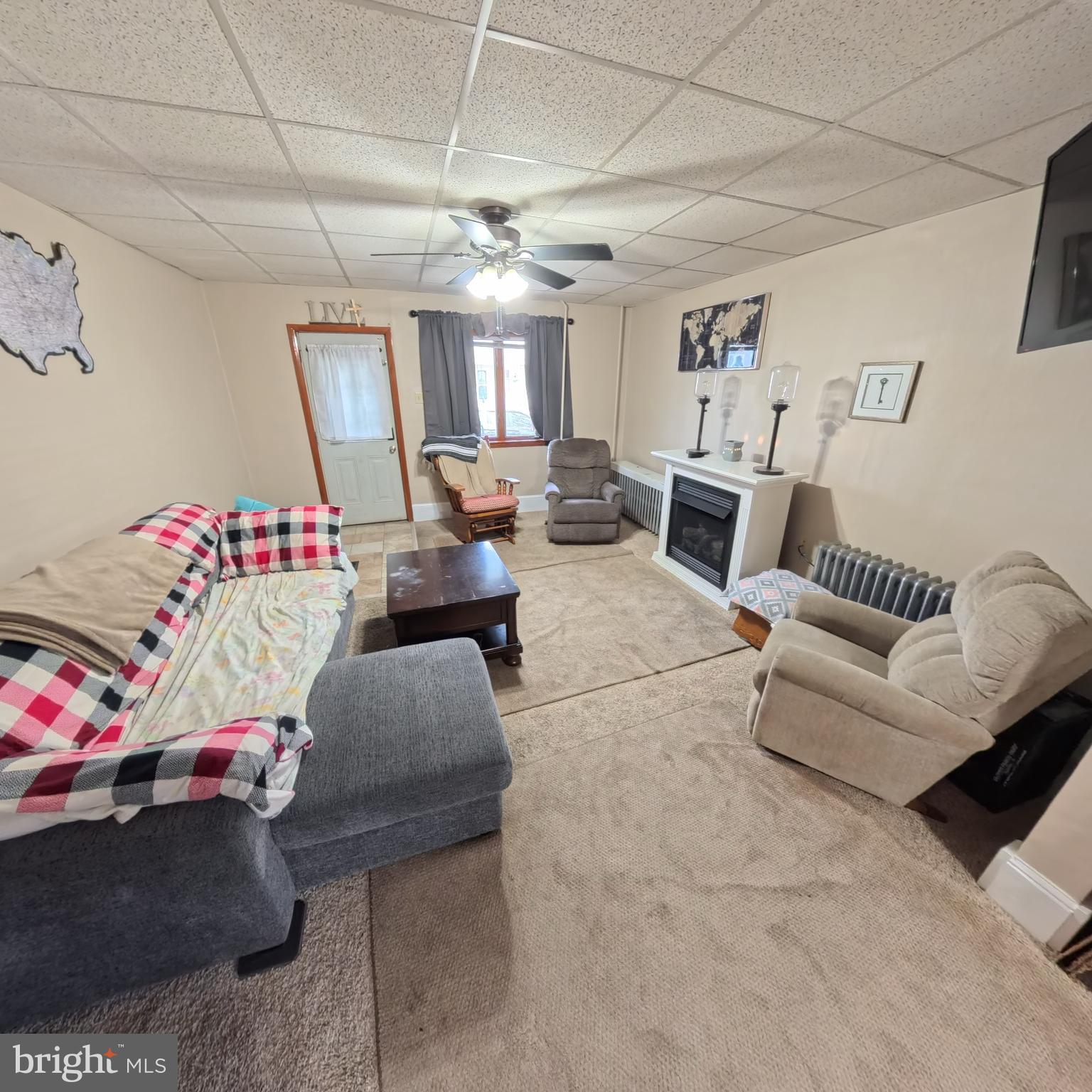 FRACKVILLE - Residential