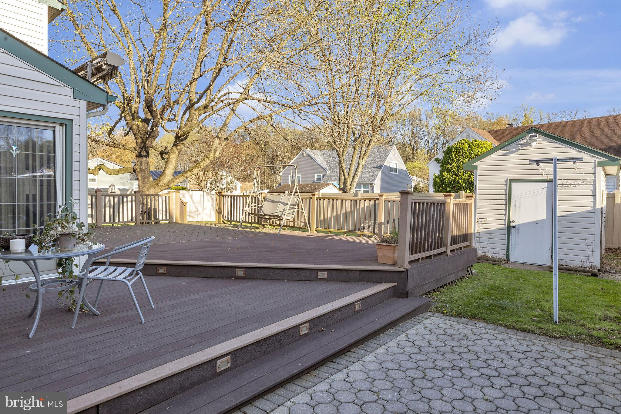 VALLEY MDWS - Residential