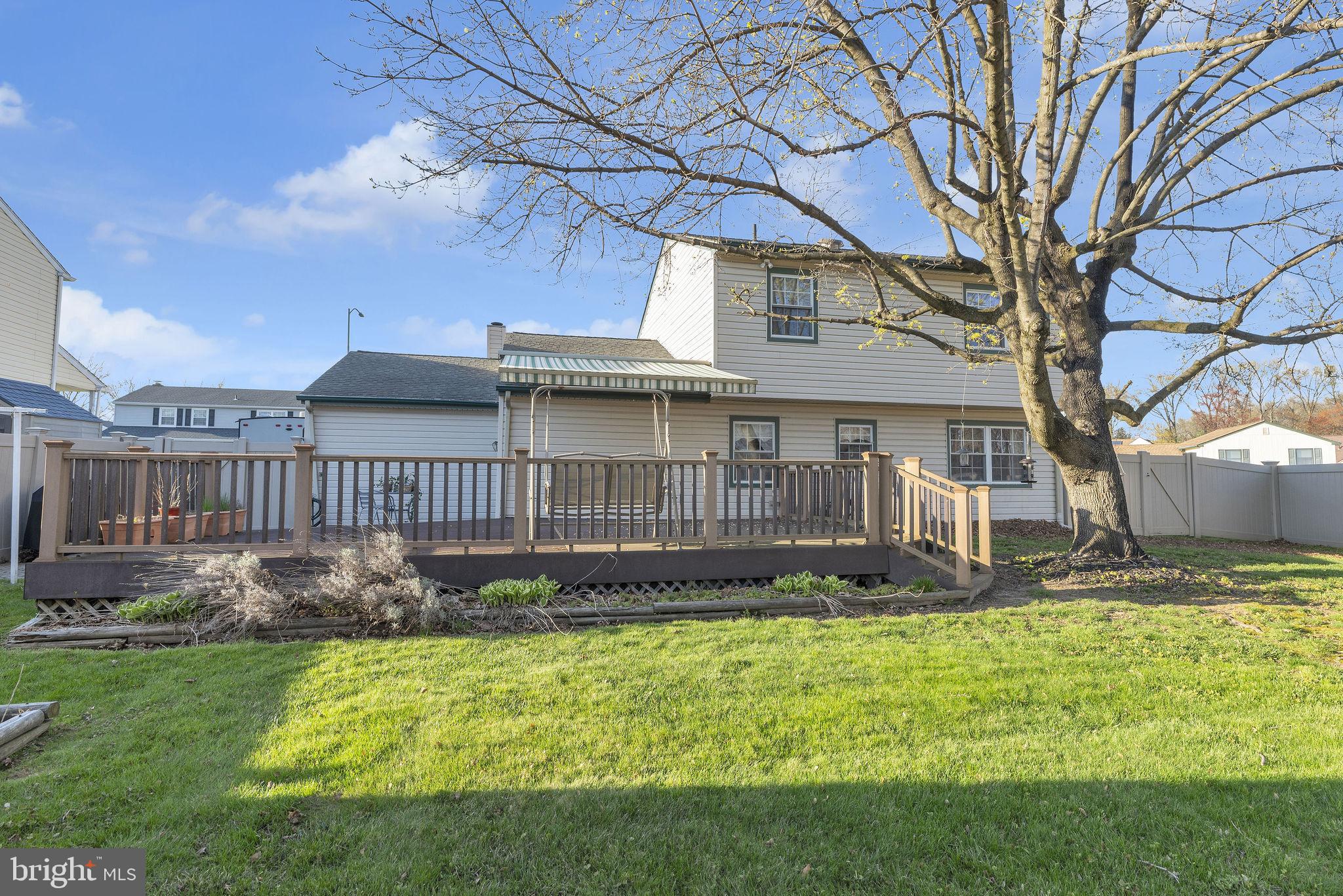 VALLEY MDWS - Residential