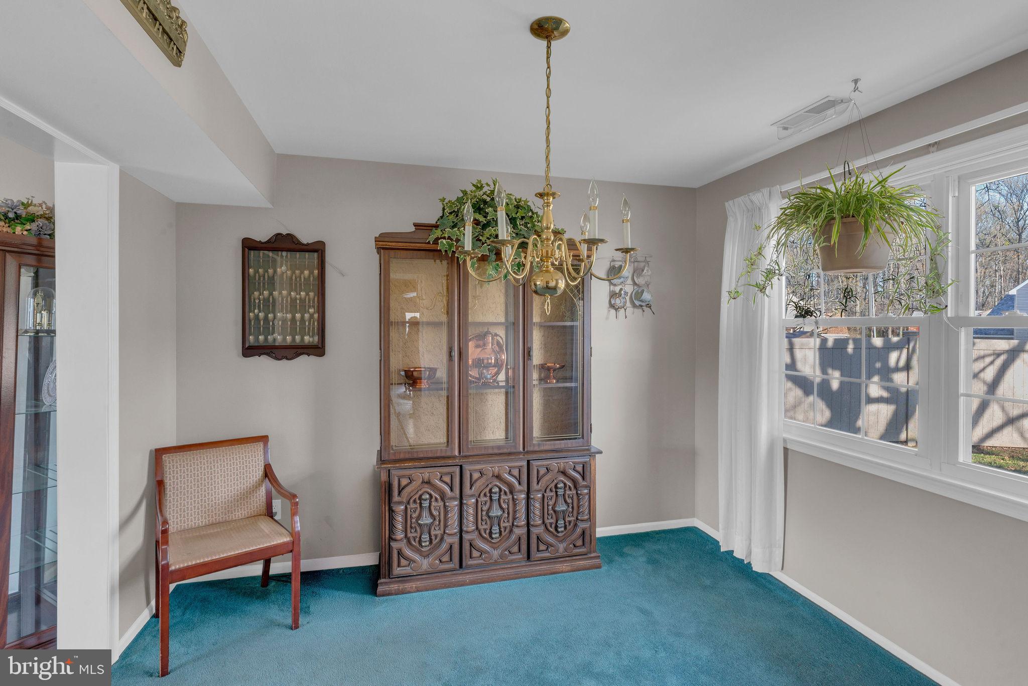 VALLEY MDWS - Residential