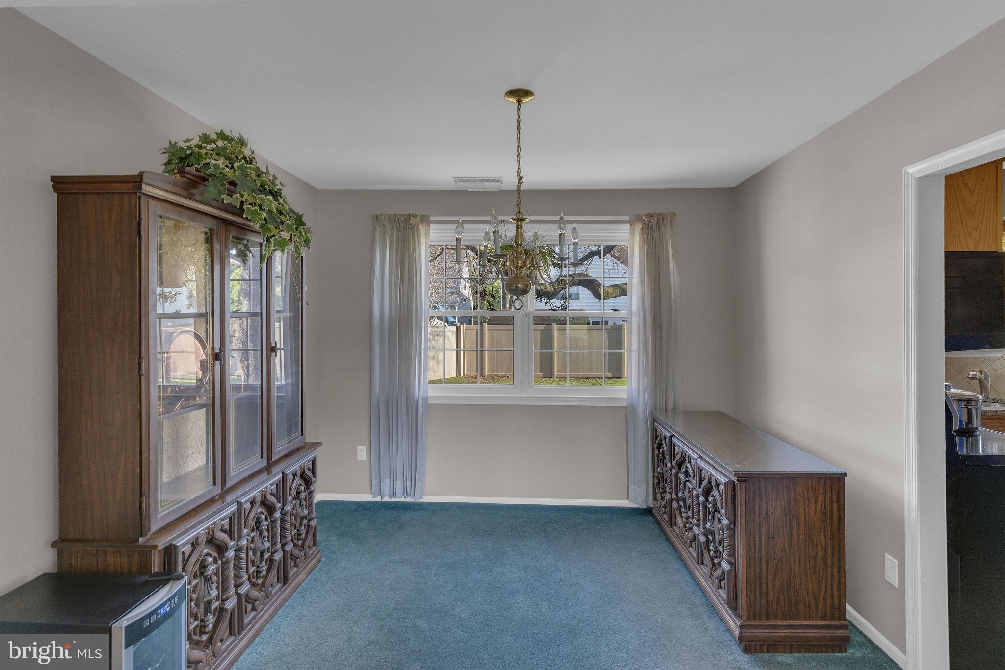 VALLEY MDWS - Residential