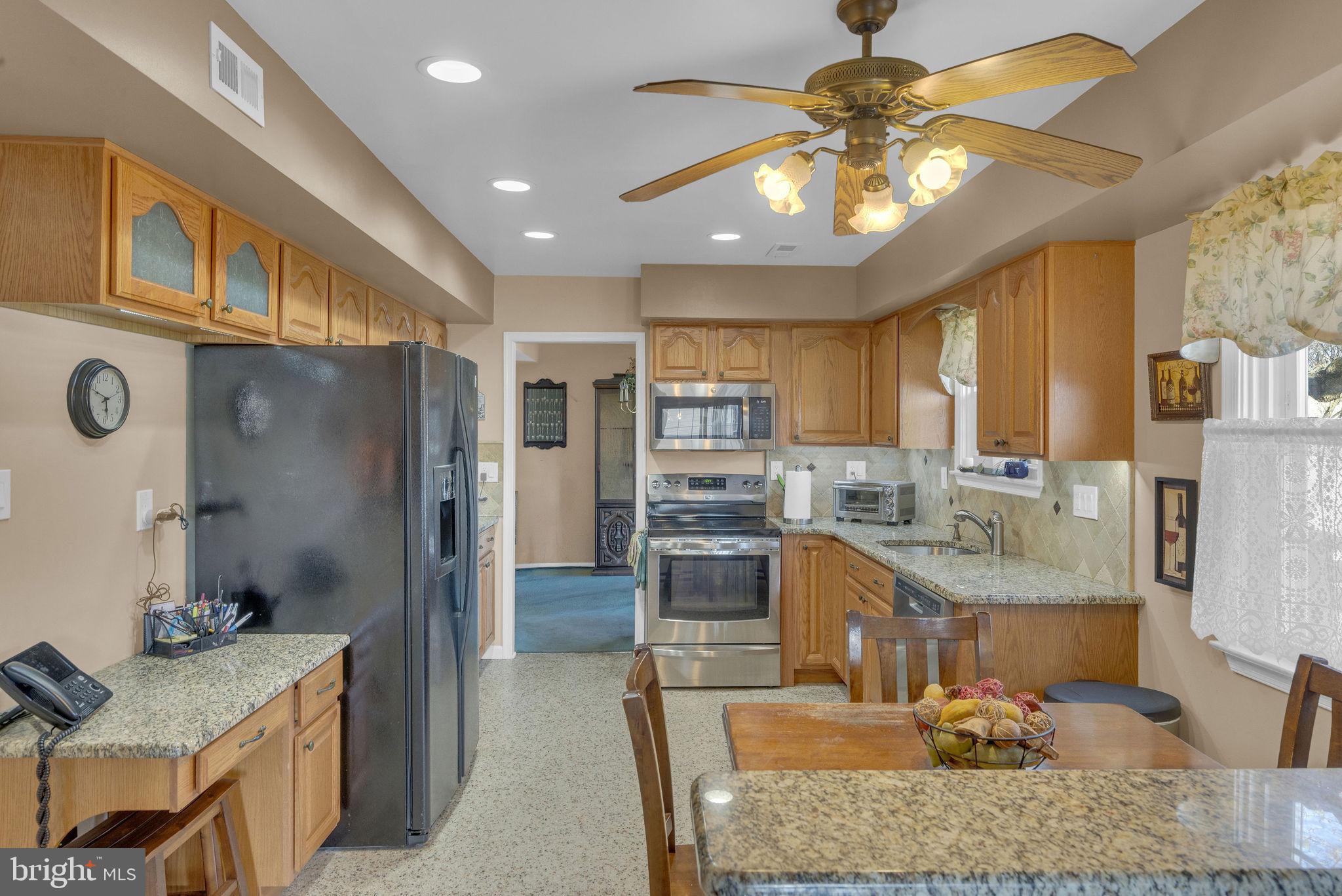 VALLEY MDWS - Residential