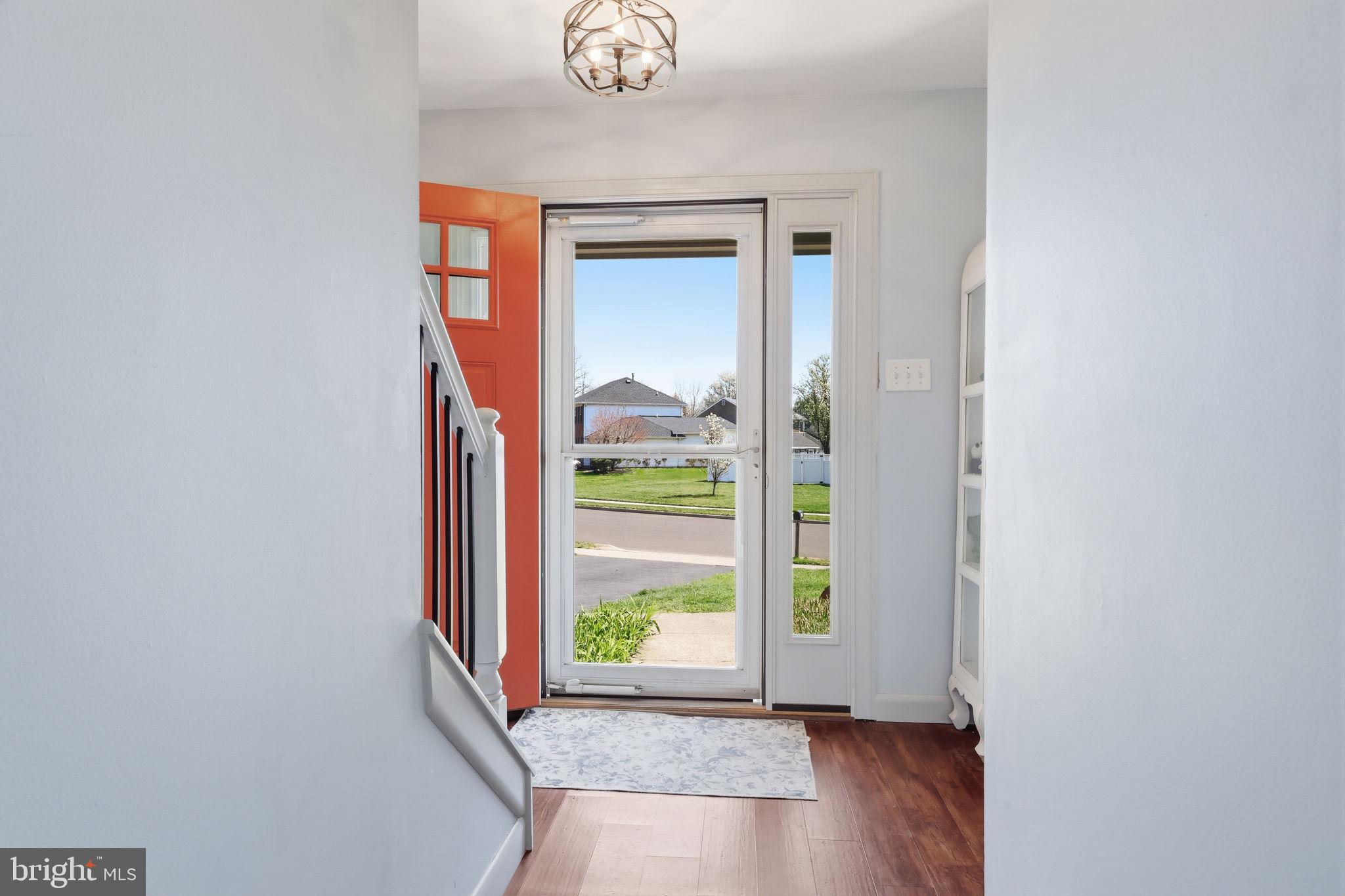 MAKEFIELD RD VILLA - Residential