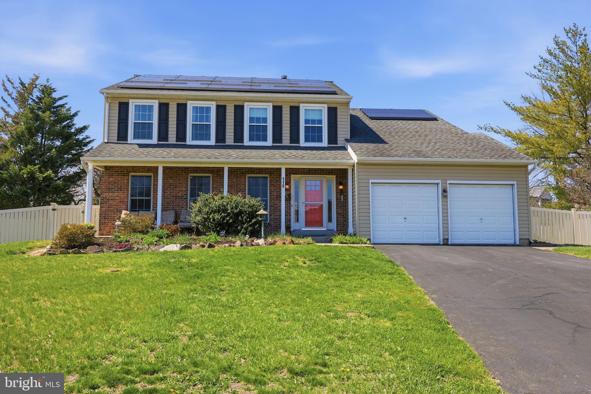 MAKEFIELD RD VILLA - Residential