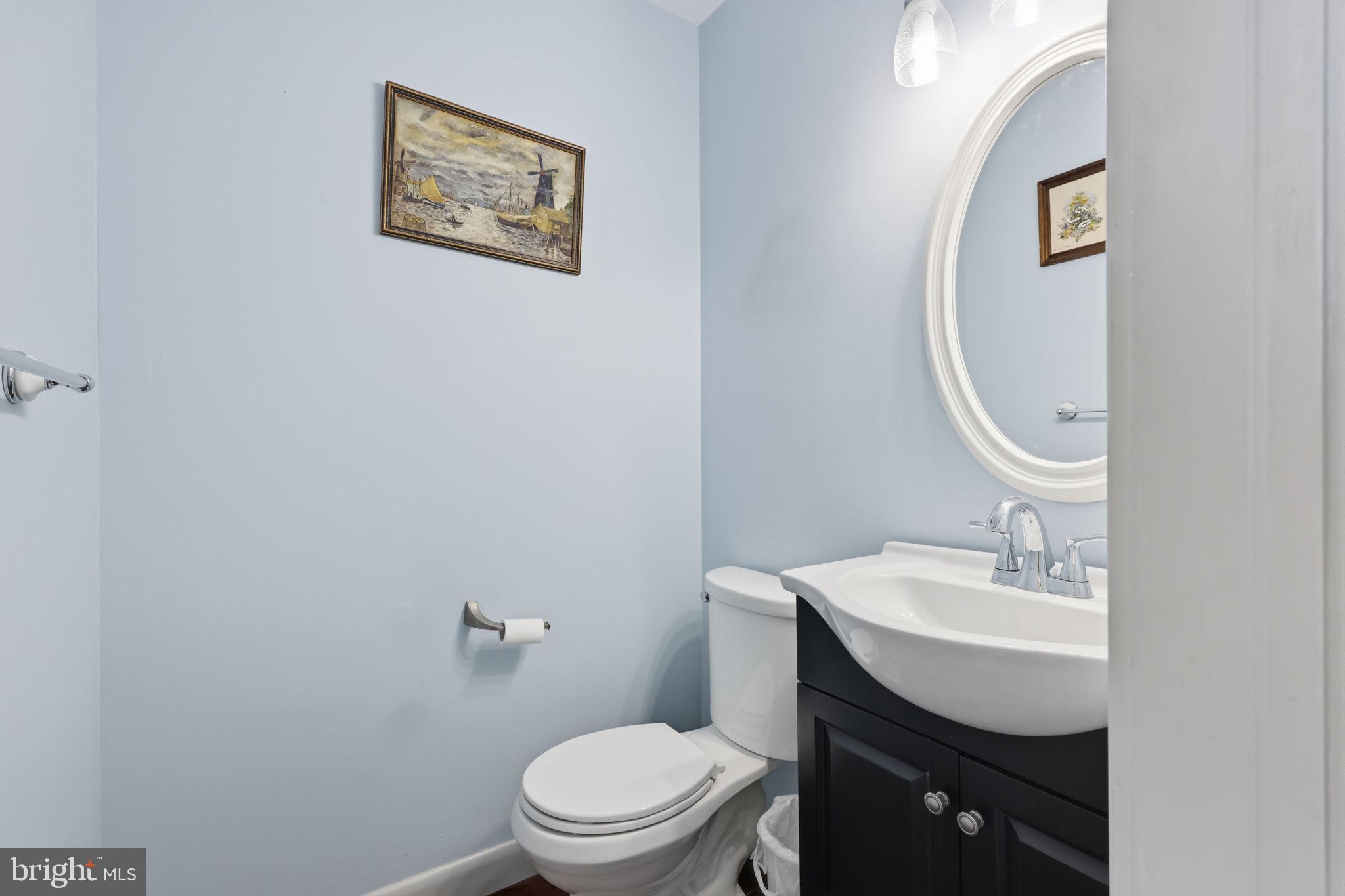 MAKEFIELD RD VILLA - Residential