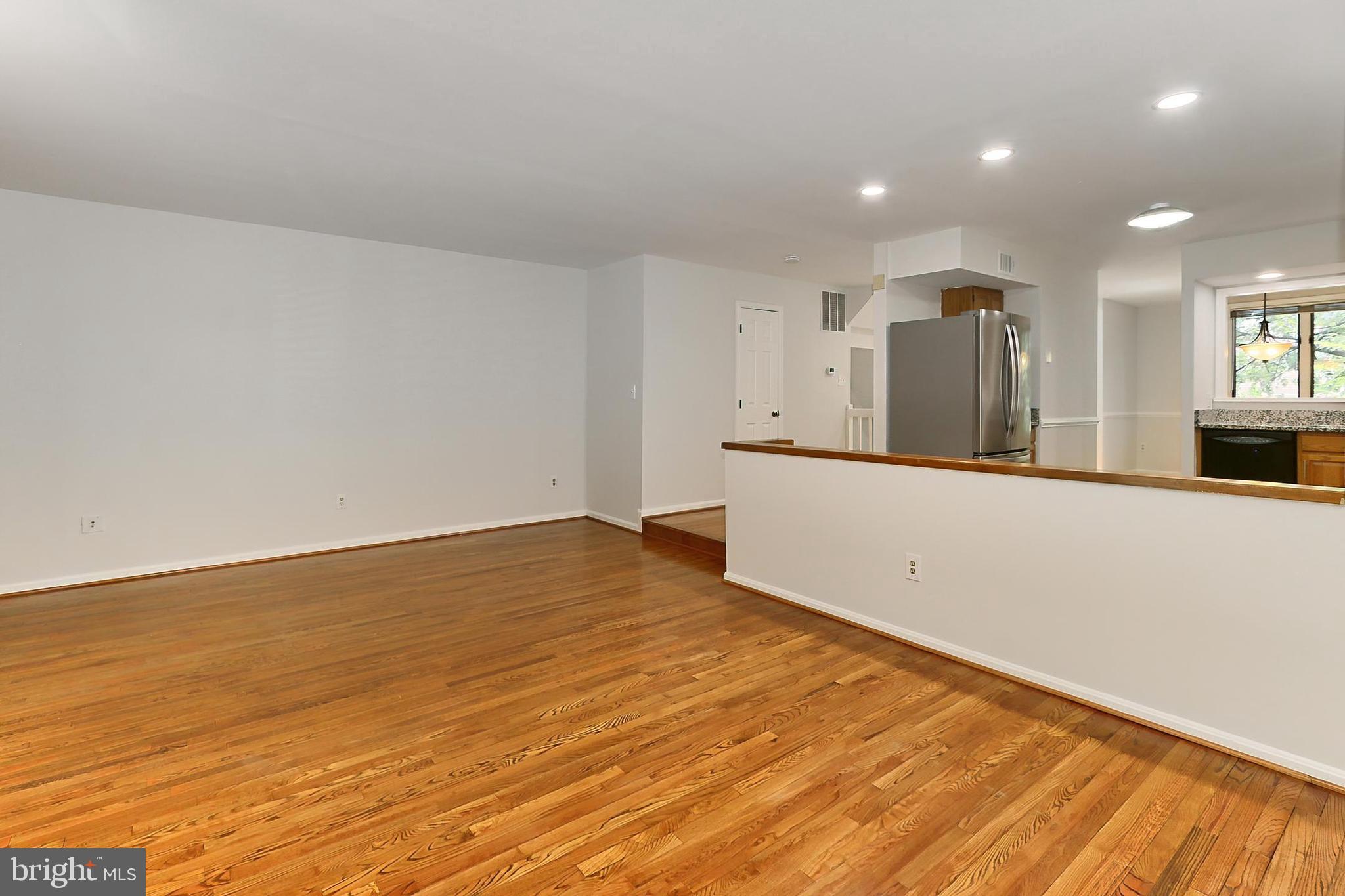 FAIR LAKES - Residential Lease