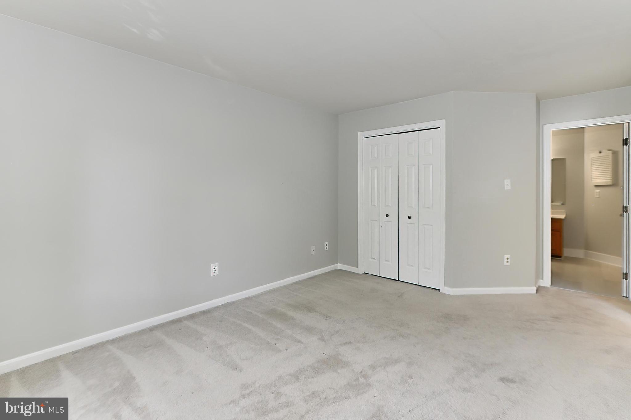 FAIR LAKES - Residential Lease