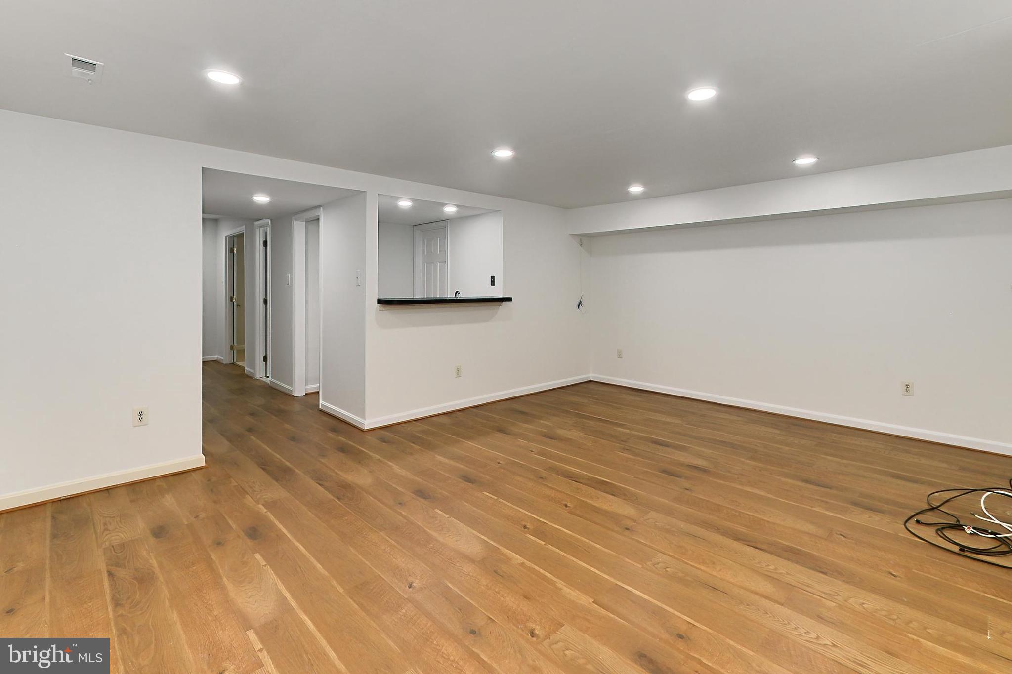 FAIR LAKES - Residential Lease