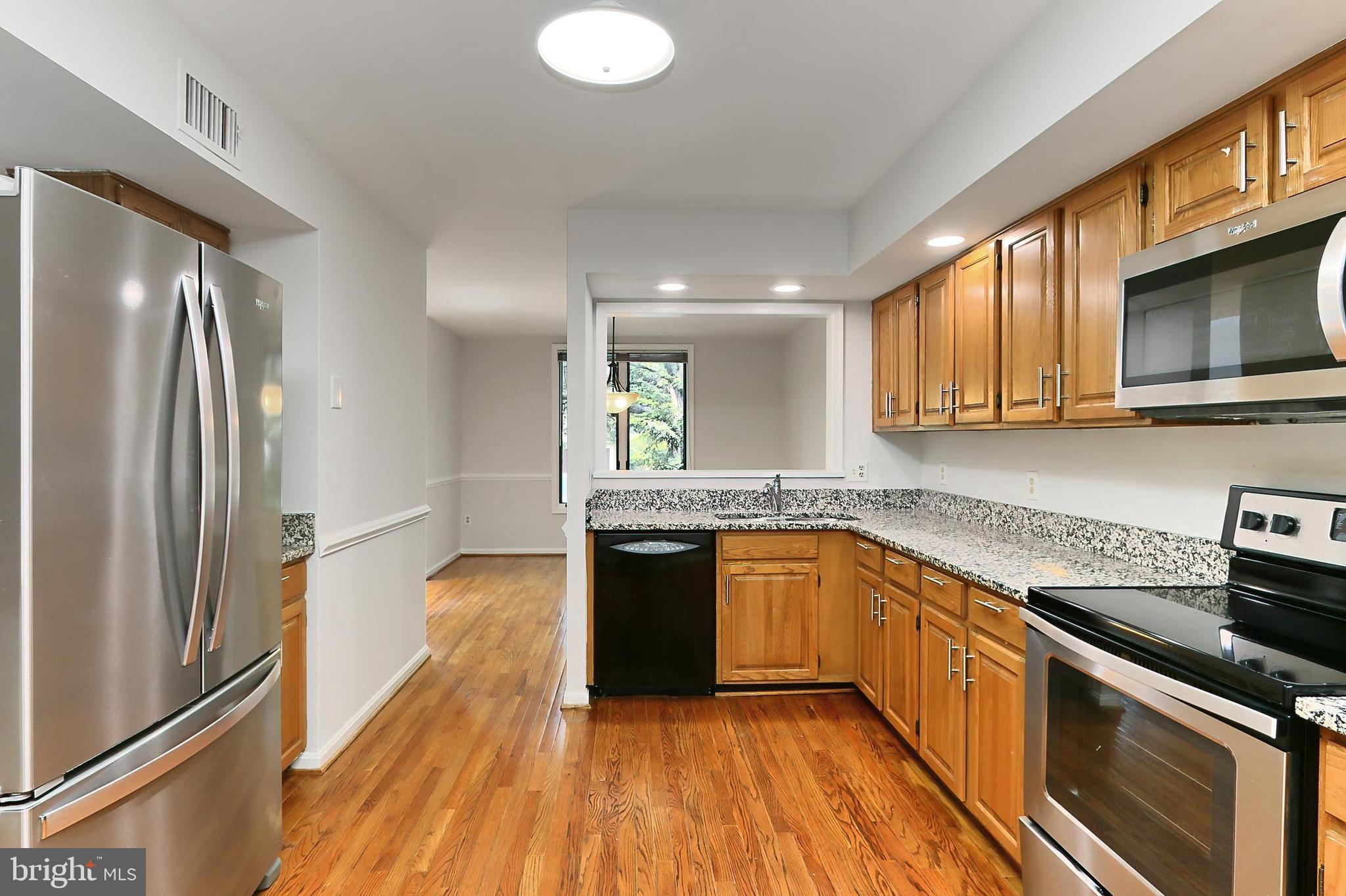 FAIR LAKES - Residential Lease