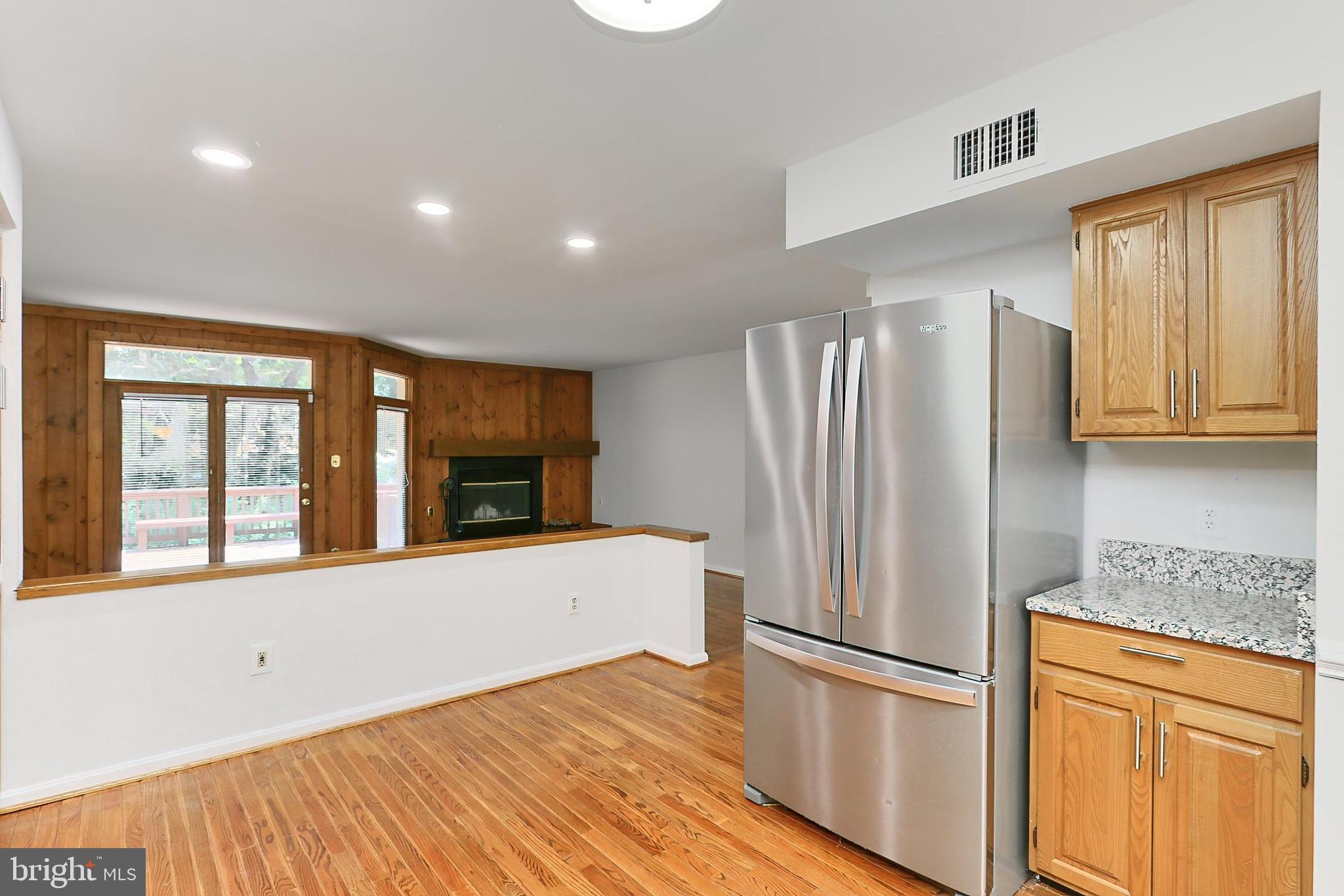 FAIR LAKES - Residential Lease