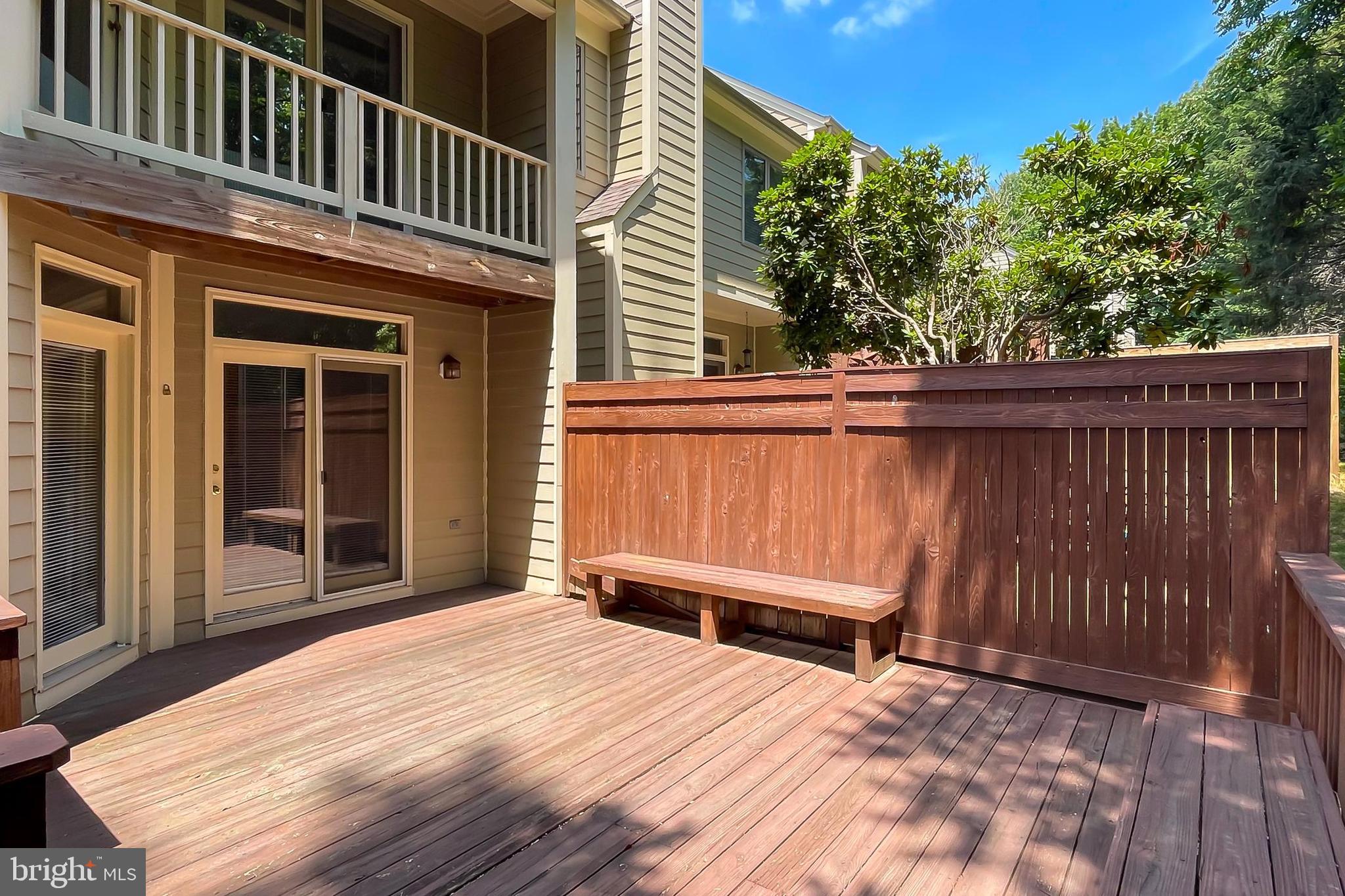 FAIR LAKES - Residential Lease