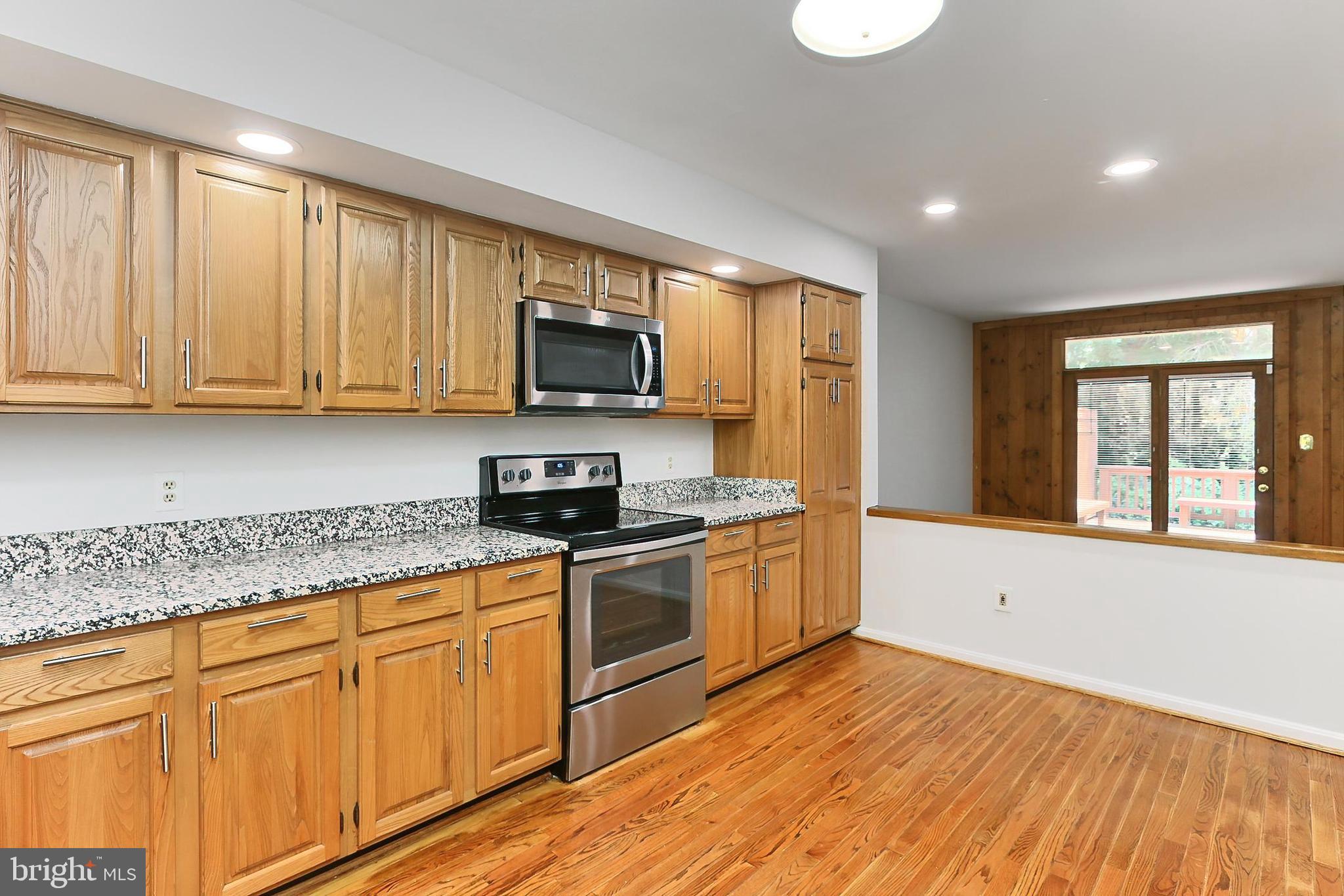 FAIR LAKES - Residential Lease