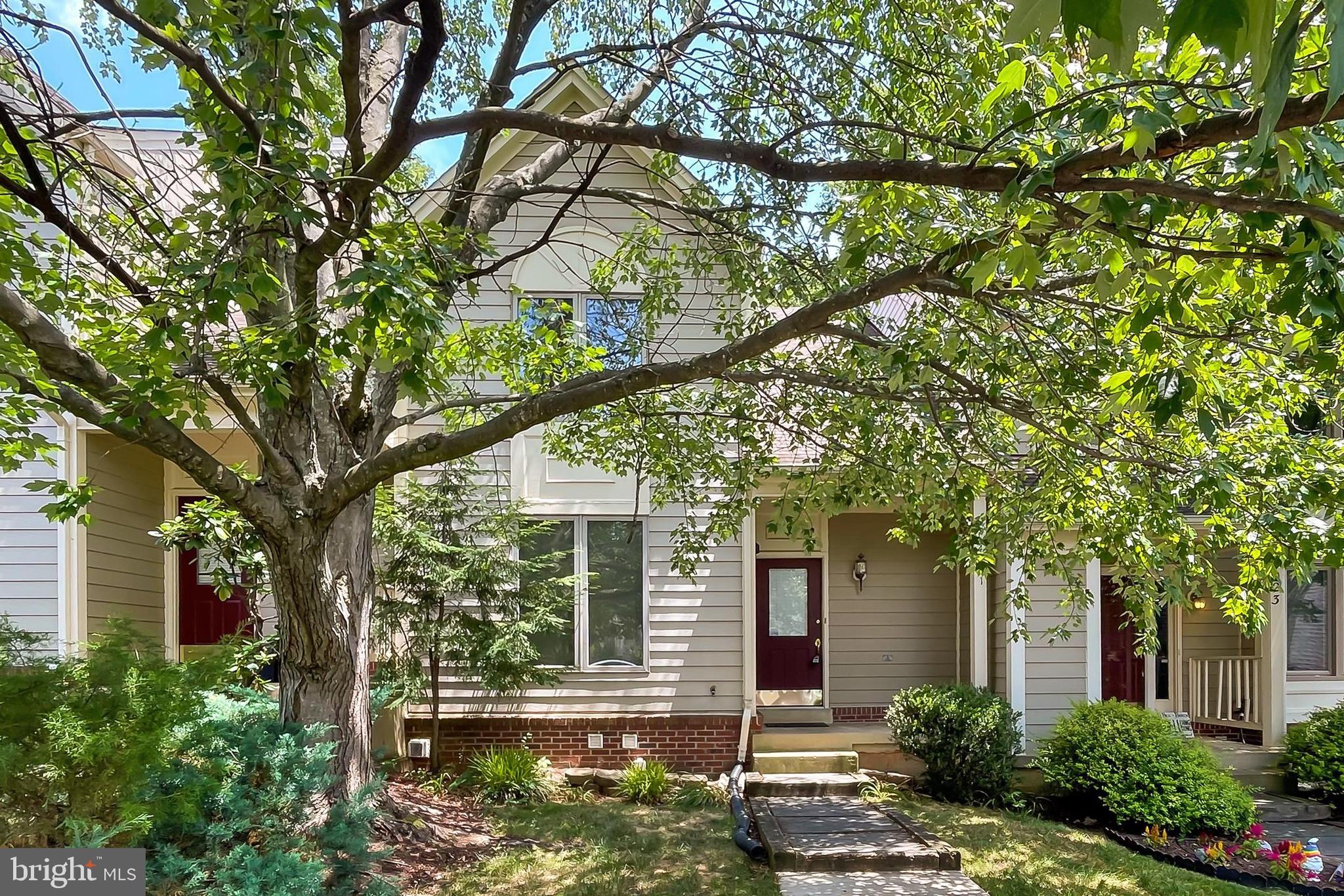 FAIR LAKES - Residential Lease