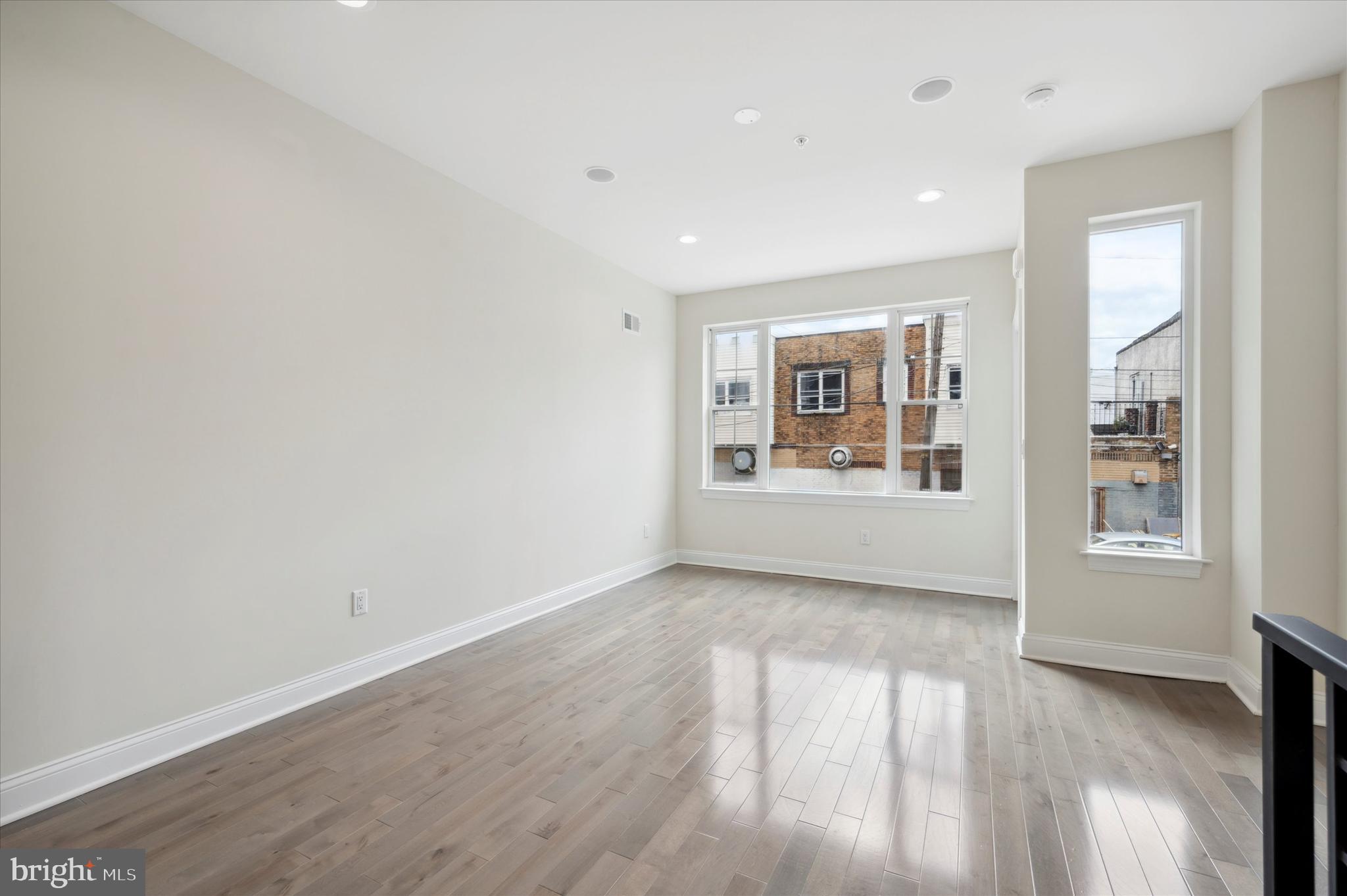 GRAYS FERRY - Residential