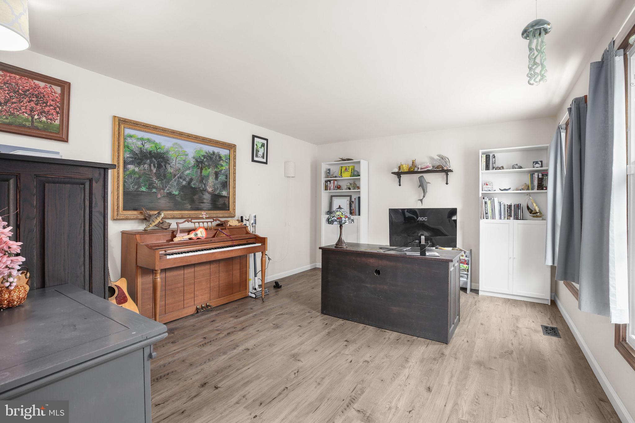 AQUIA HARBOUR - Residential