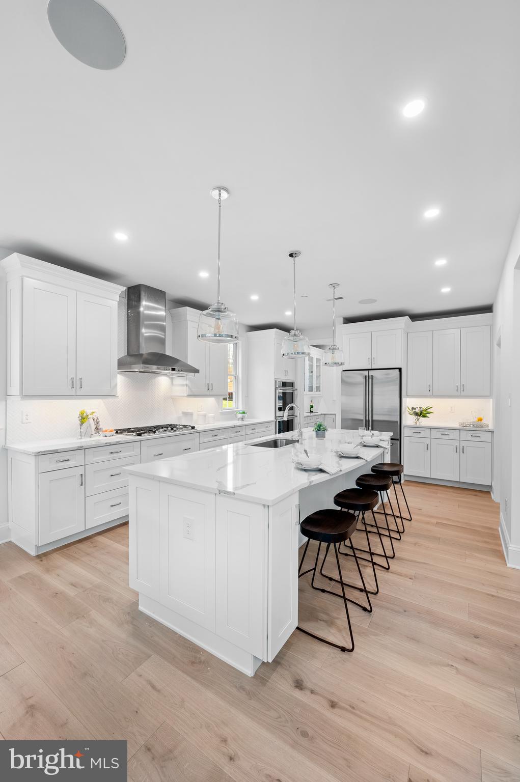 VILLAGE OF FOUR SEASONS - Residential