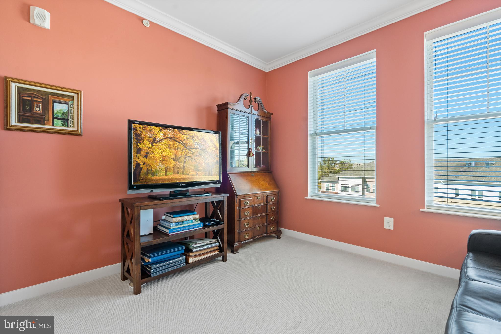 THE ENCLAVE - Residential