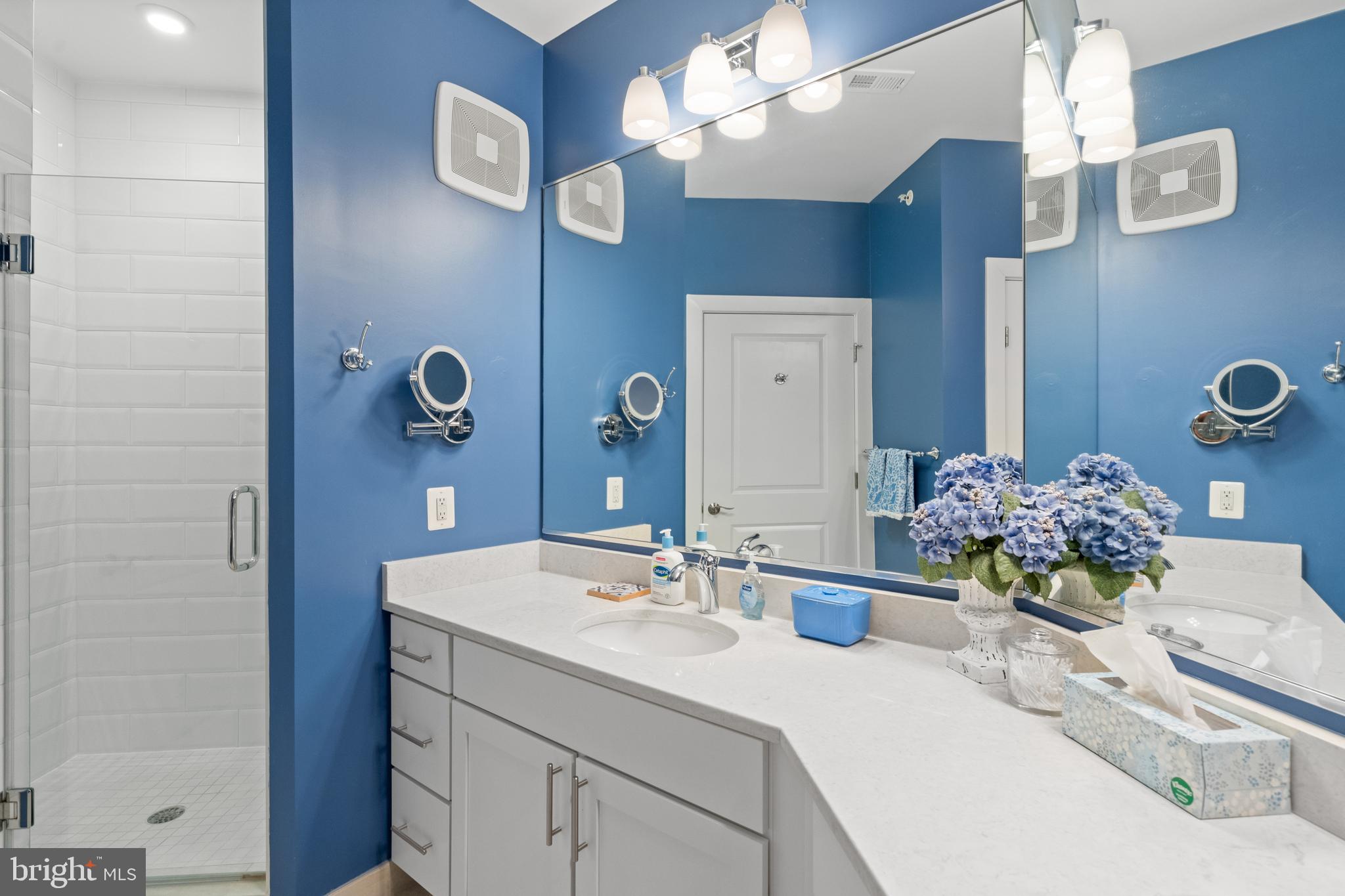 THE ENCLAVE - Residential