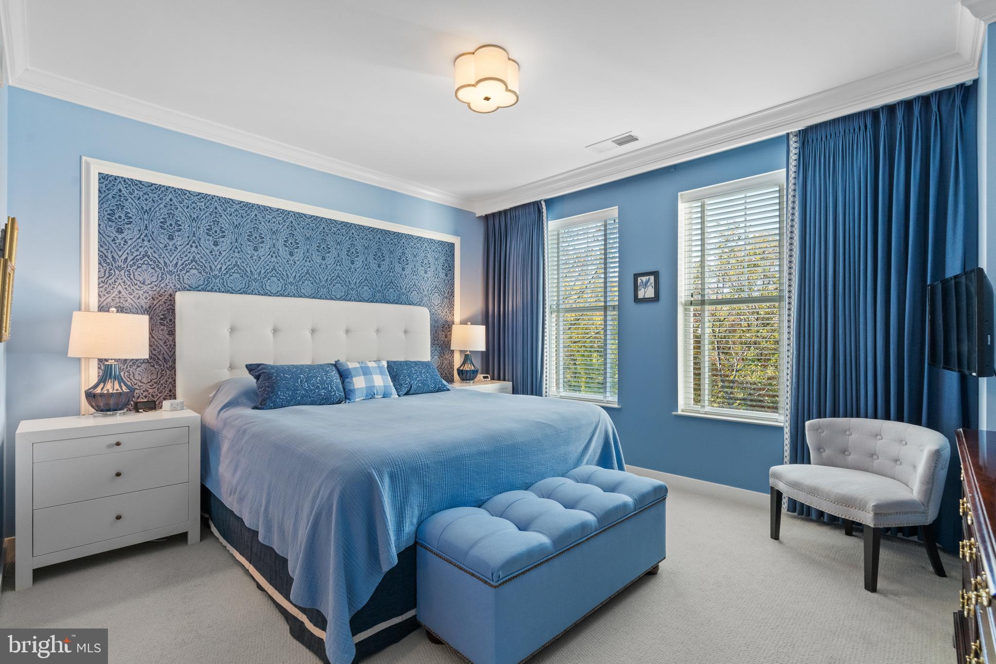 THE ENCLAVE - Residential