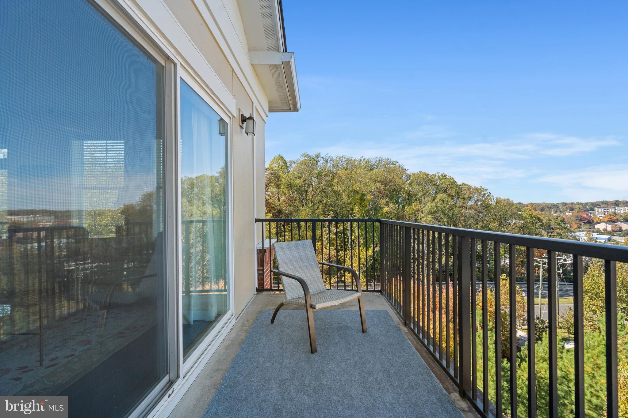 THE ENCLAVE - Residential