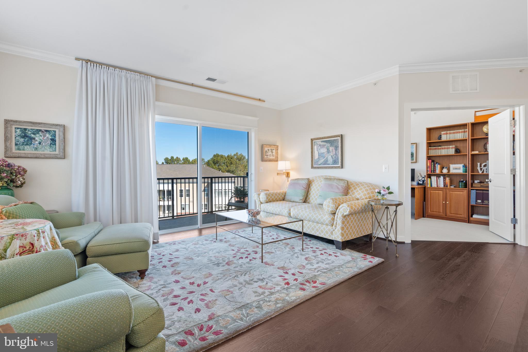 THE ENCLAVE - Residential