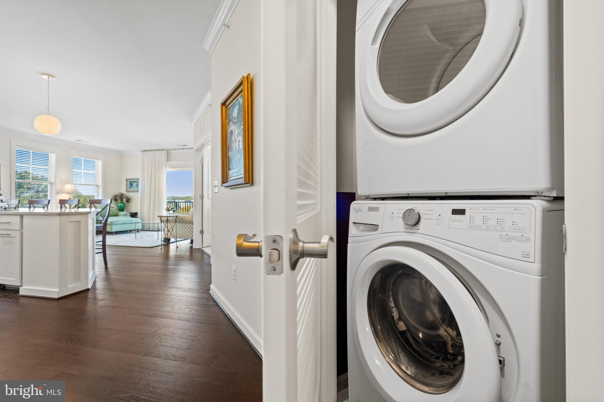 THE ENCLAVE - Residential