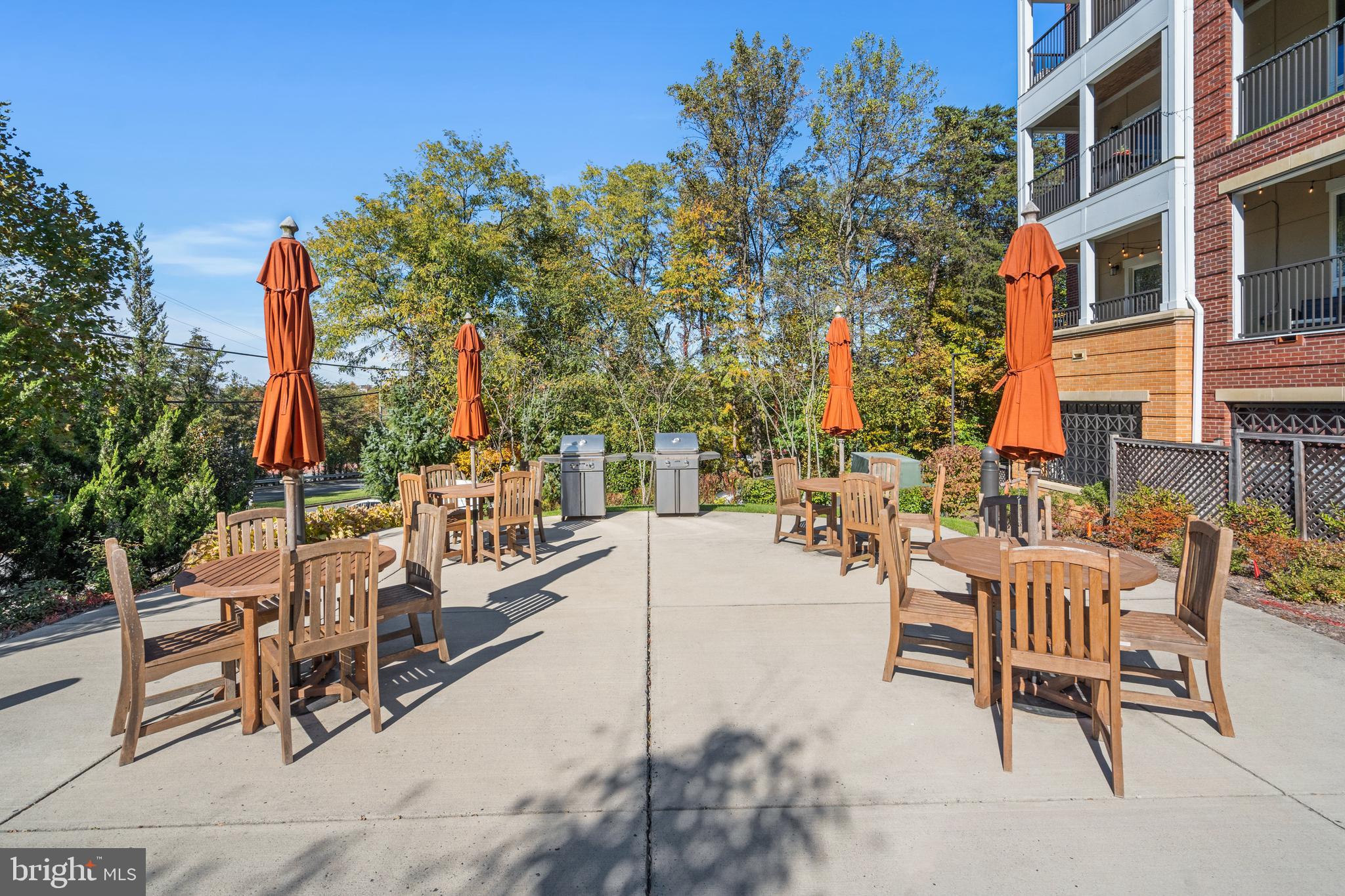 THE ENCLAVE - Residential