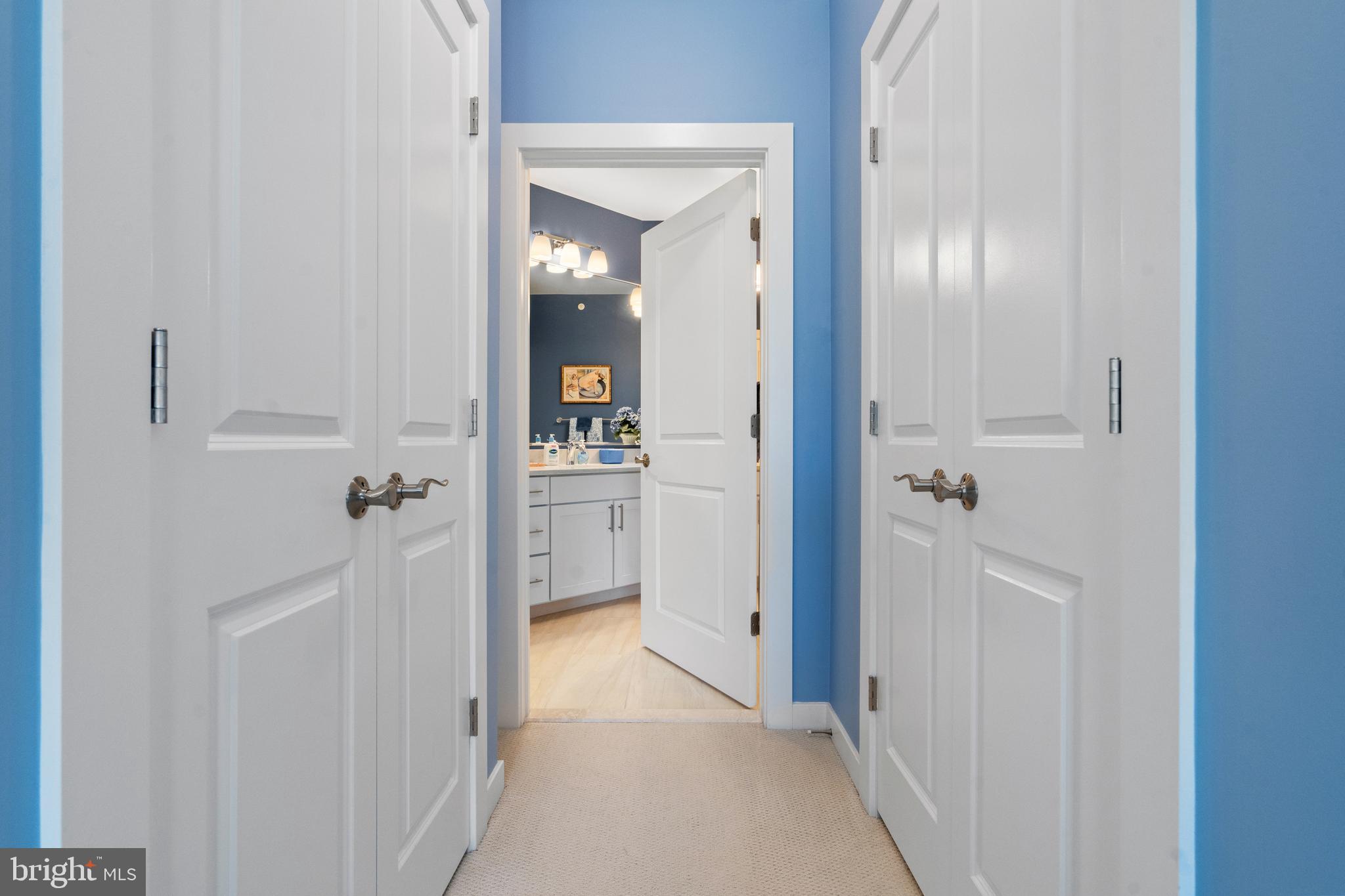 THE ENCLAVE - Residential